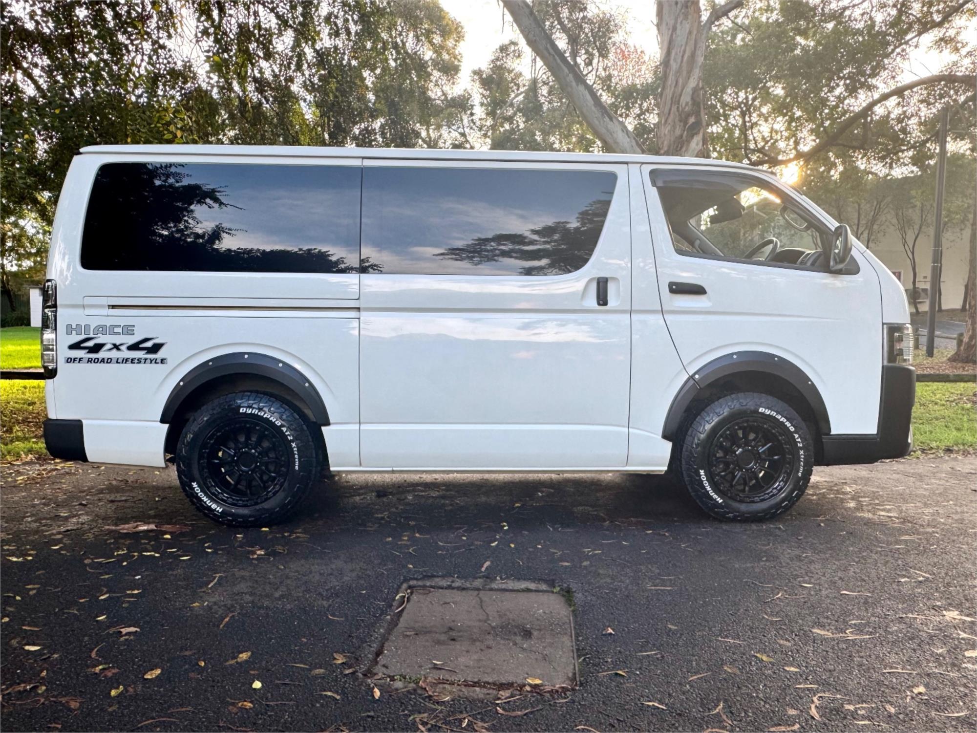 2018 TOYOTA HIACE GDH206 6 SP AUTOMATIC VAN