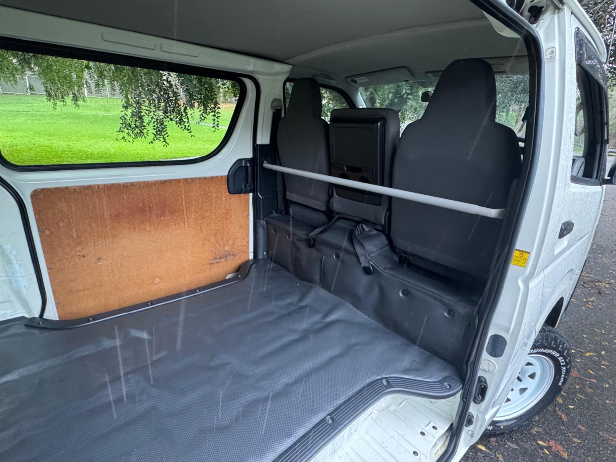 2013 TOYOTA HIACE KDH206R MY13 UPGRADE VAN
