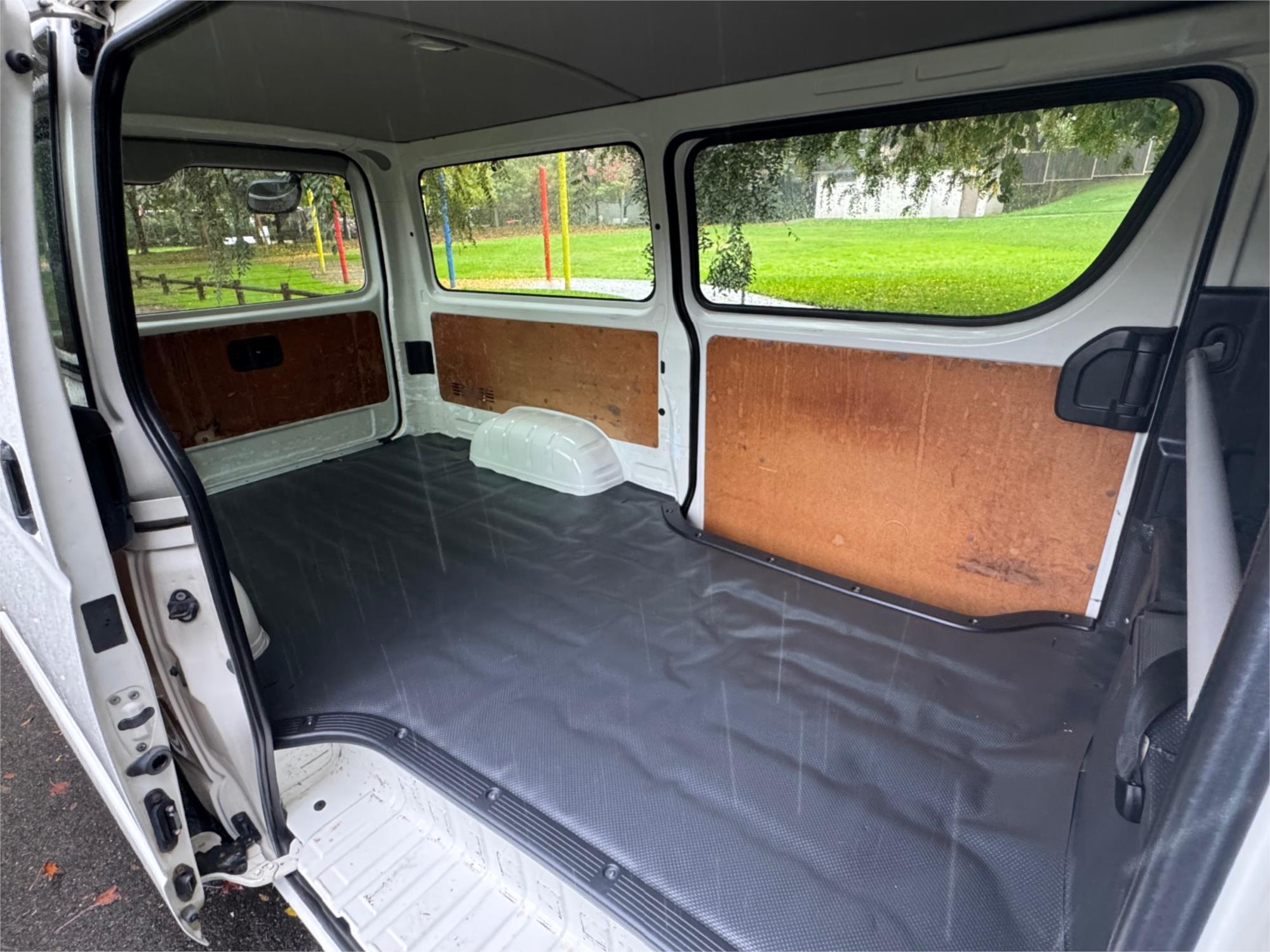 2013 TOYOTA HIACE KDH206R MY13 UPGRADE VAN
