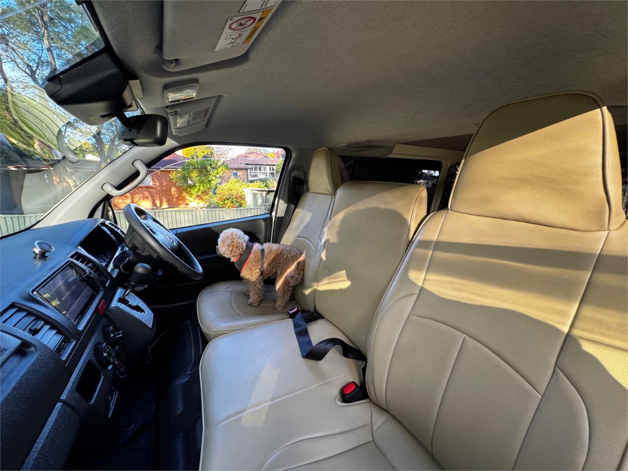 2018 TOYOTA HIACE GDH206 6 SP AUTOMATIC VAN