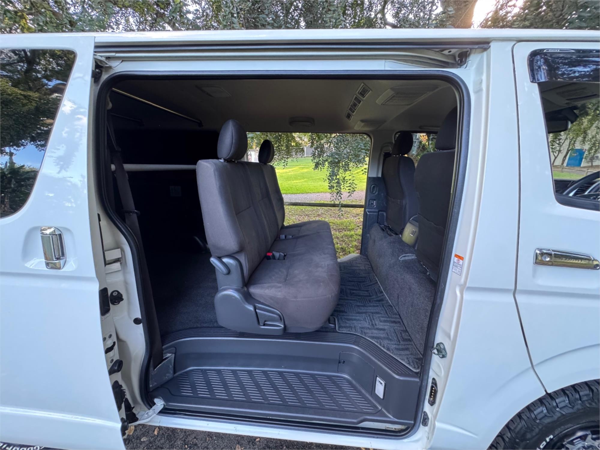 2021 TOYOTA HIACE GDH206R S-GL AUTOMATIC VAN