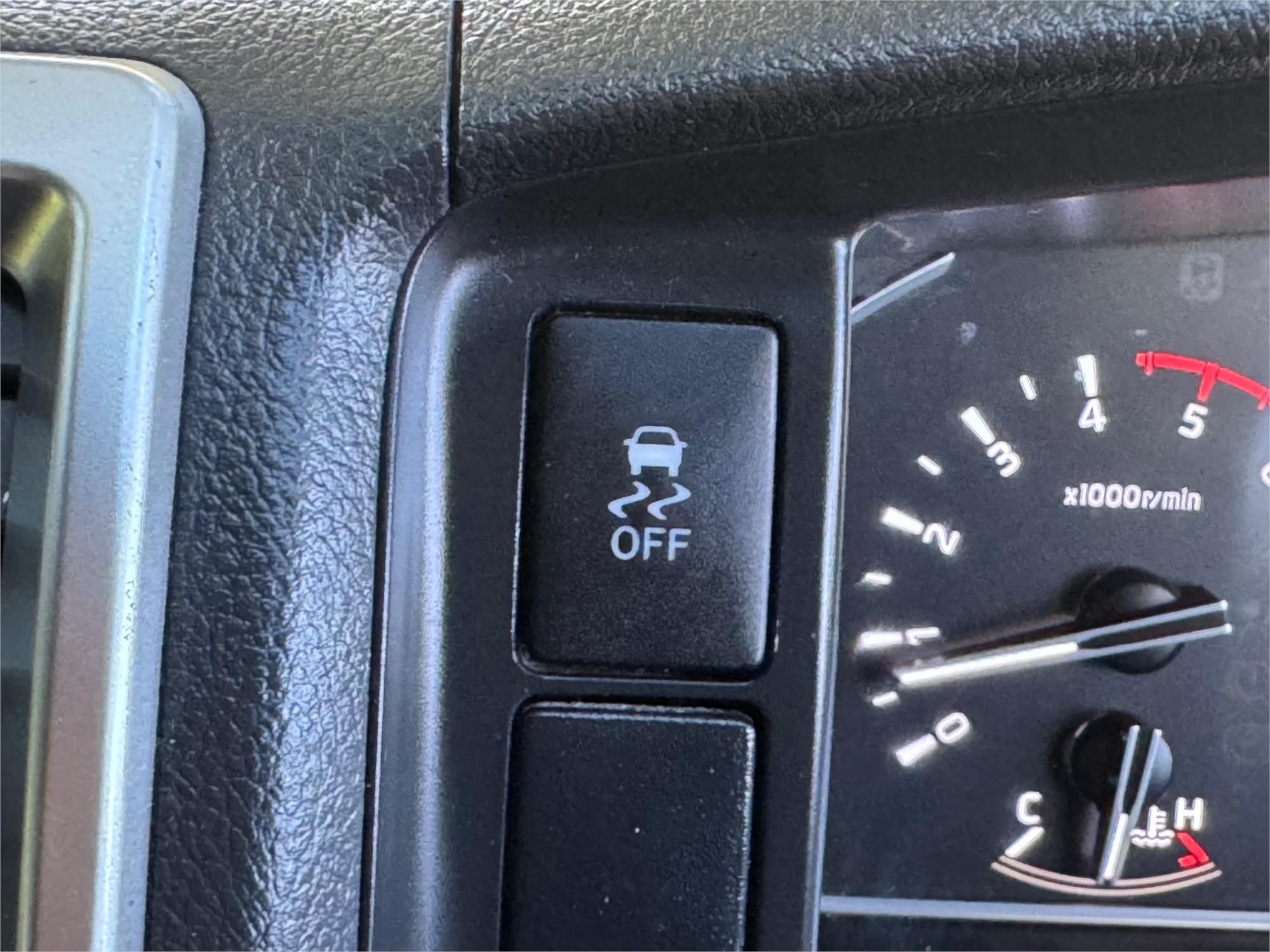 2021 TOYOTA HIACE GDH206R S-GL AUTOMATIC VAN