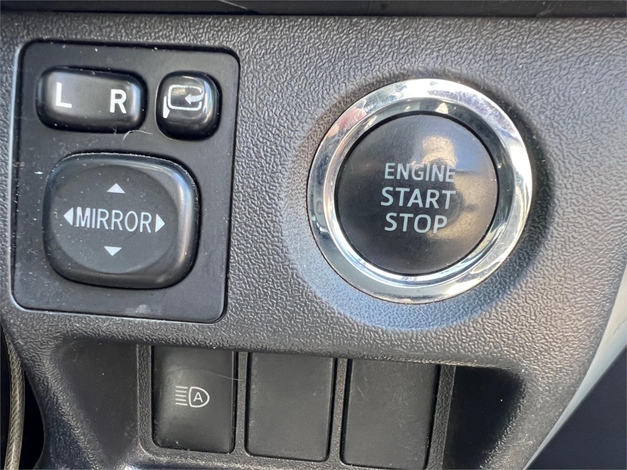 2021 TOYOTA HIACE GDH206R S-GL AUTOMATIC VAN