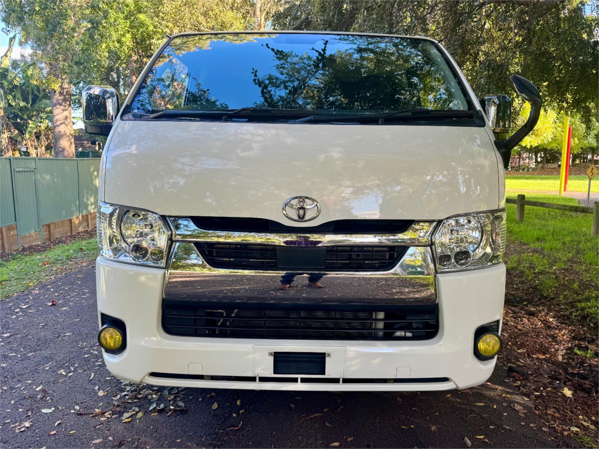 2021 TOYOTA HIACE GDH206R S-GL AUTOMATIC VAN