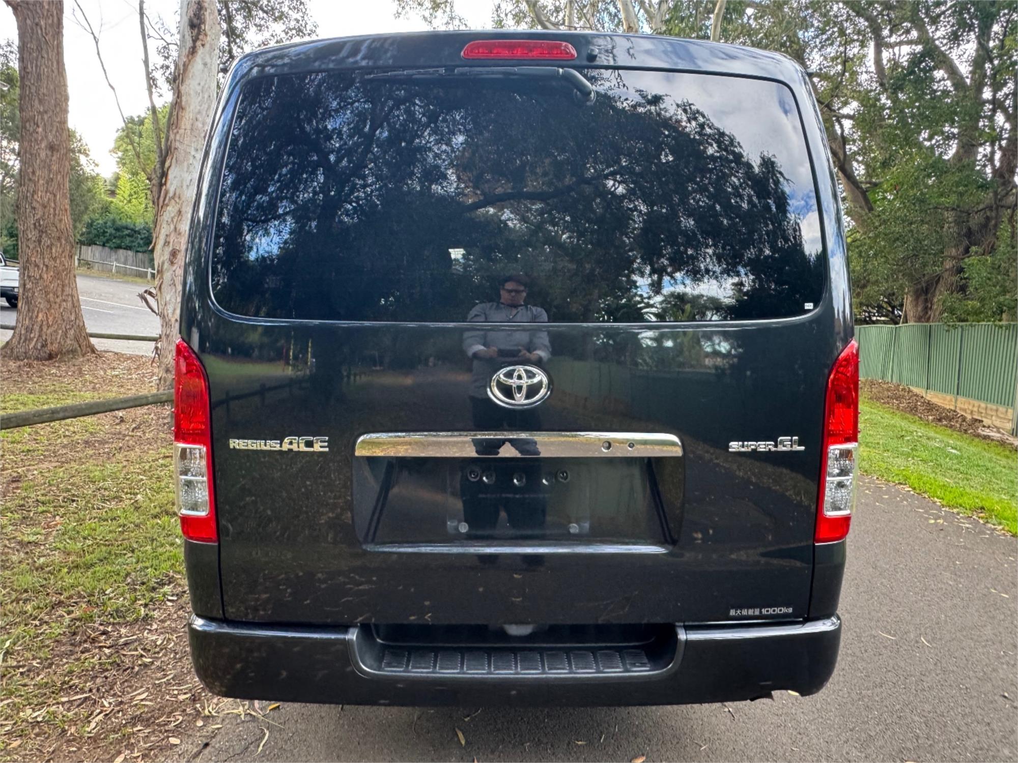2019 TOYOTA HIACE VAN 4D VAN