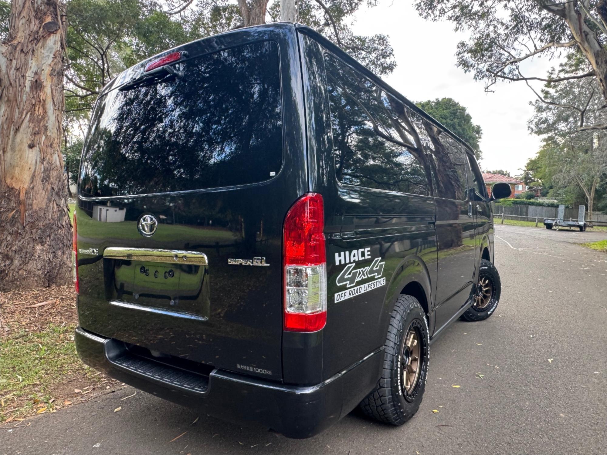 2019 TOYOTA HIACE VAN 4D VAN
