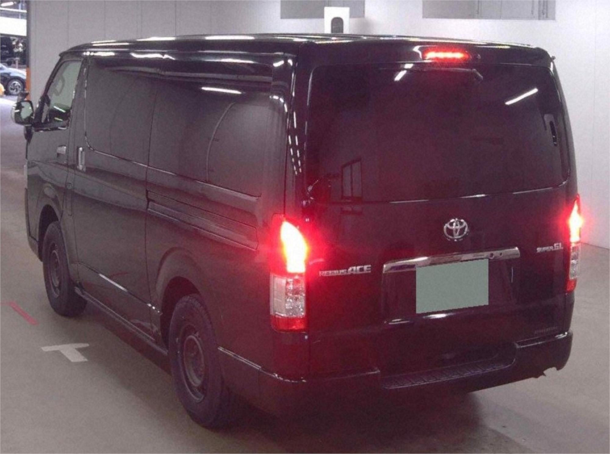 2019 TOYOTA HIACE VAN 4D VAN