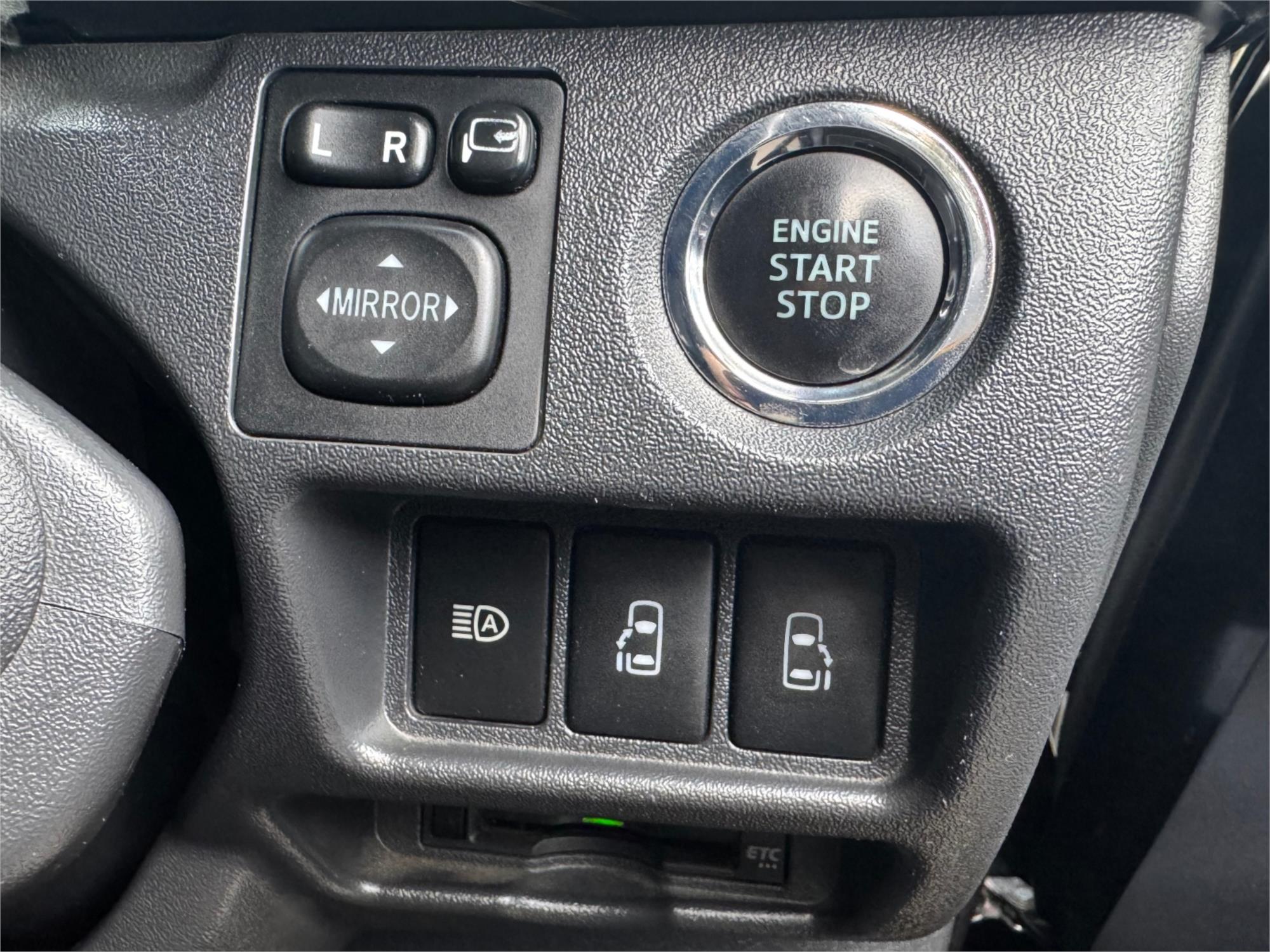 2019 TOYOTA HIACE VAN 4D VAN