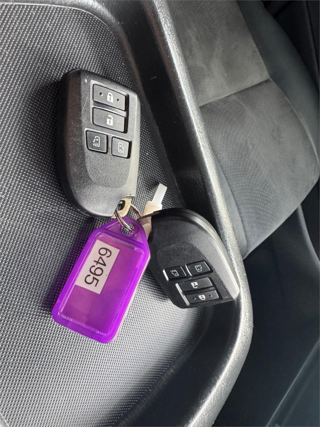 2019 TOYOTA HIACE VAN 4D VAN
