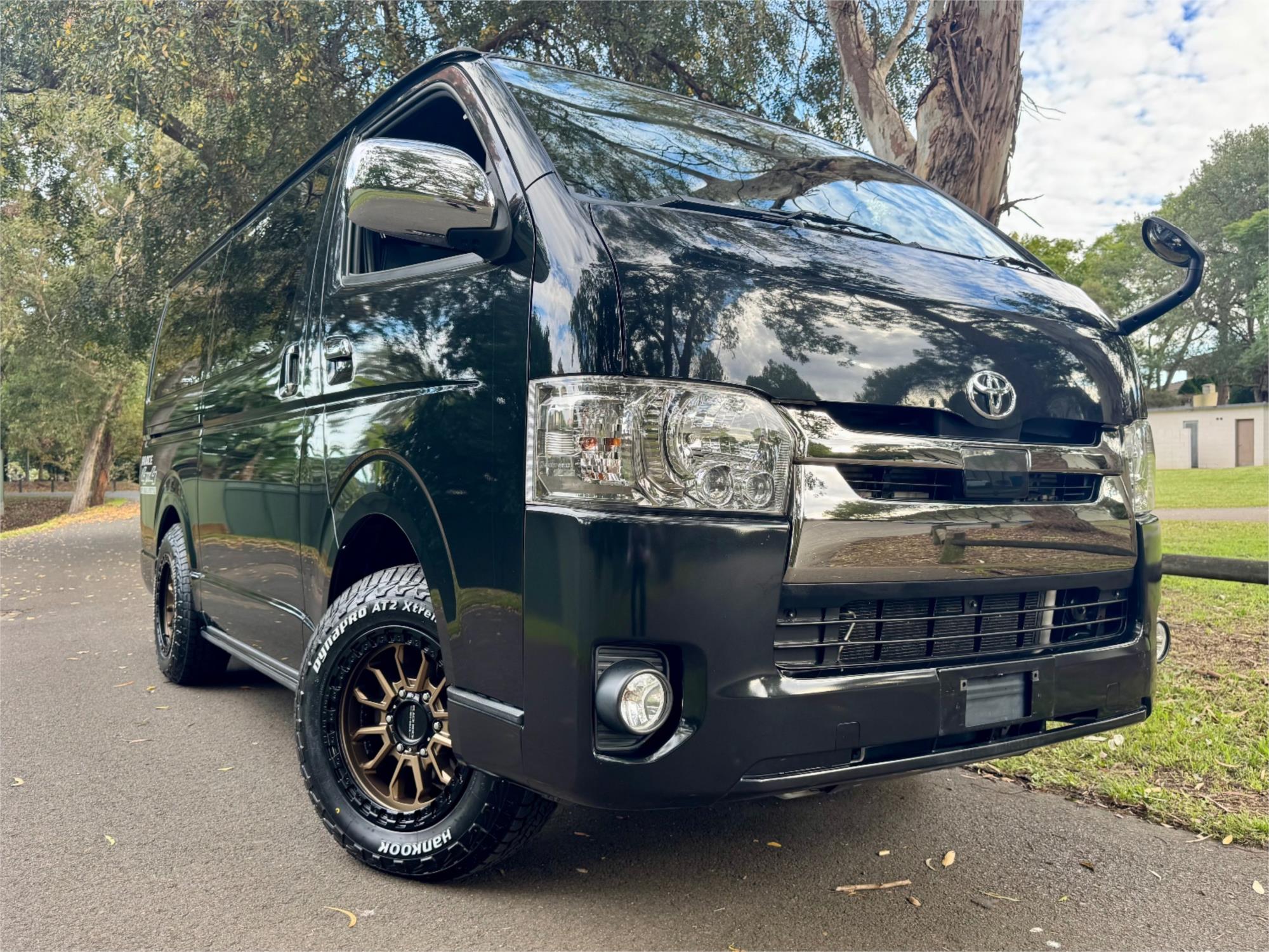 2019 TOYOTA HIACE VAN 4D VAN