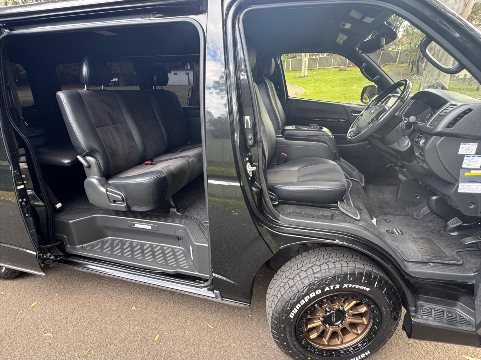 2019 TOYOTA HIACE VAN 4D VAN