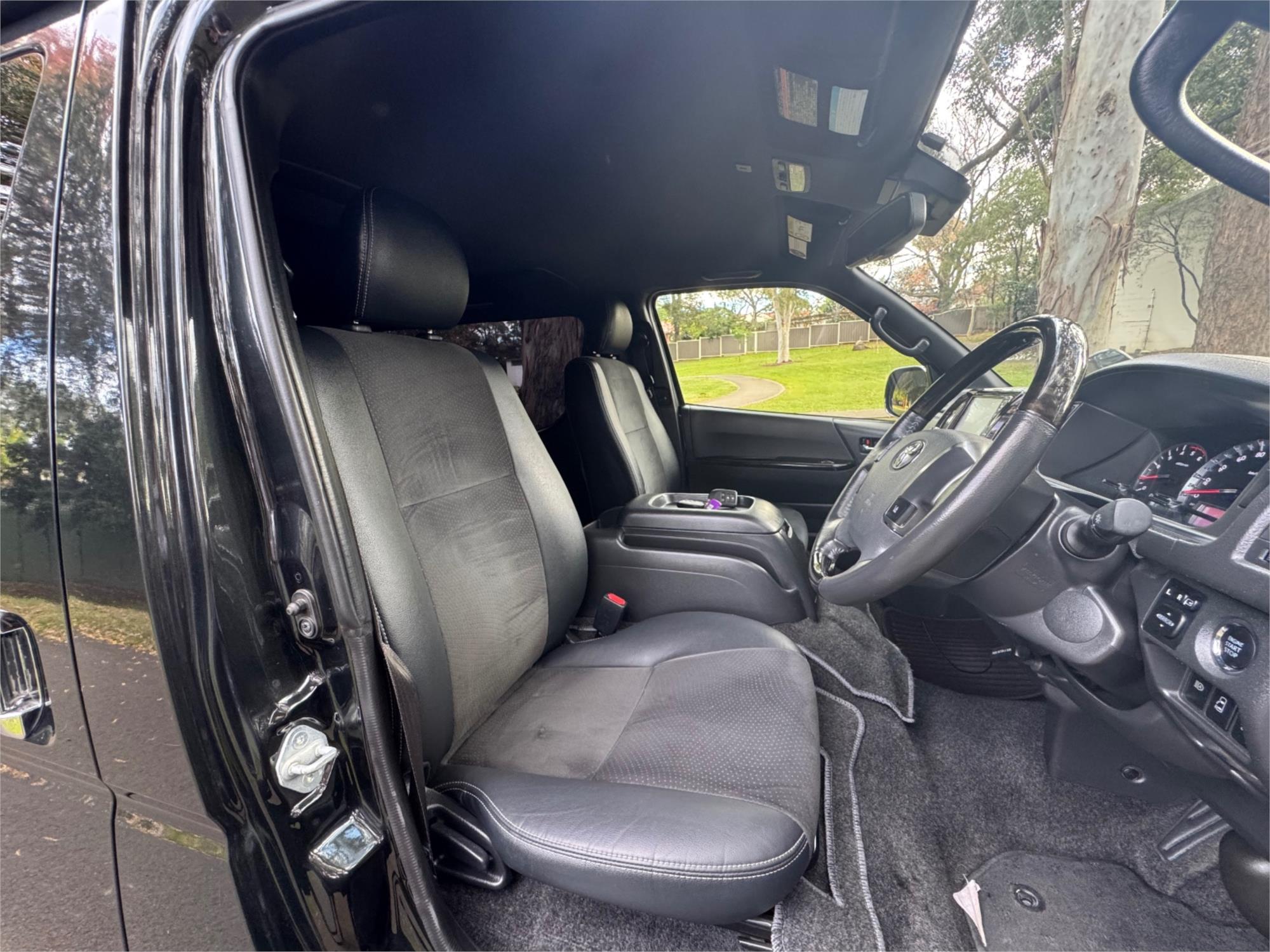 2019 TOYOTA HIACE VAN 4D VAN