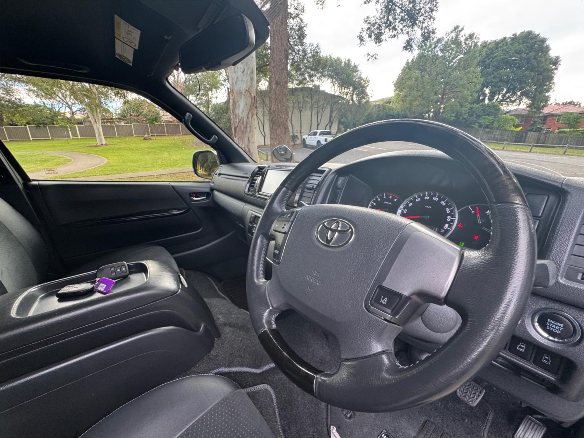 2019 TOYOTA HIACE VAN 4D VAN