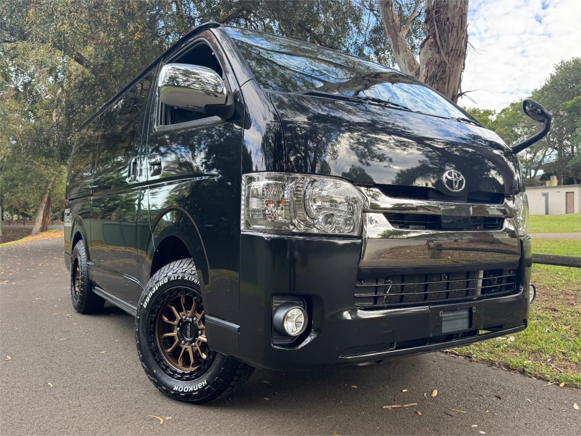 2019 TOYOTA HIACE VAN 4D VAN