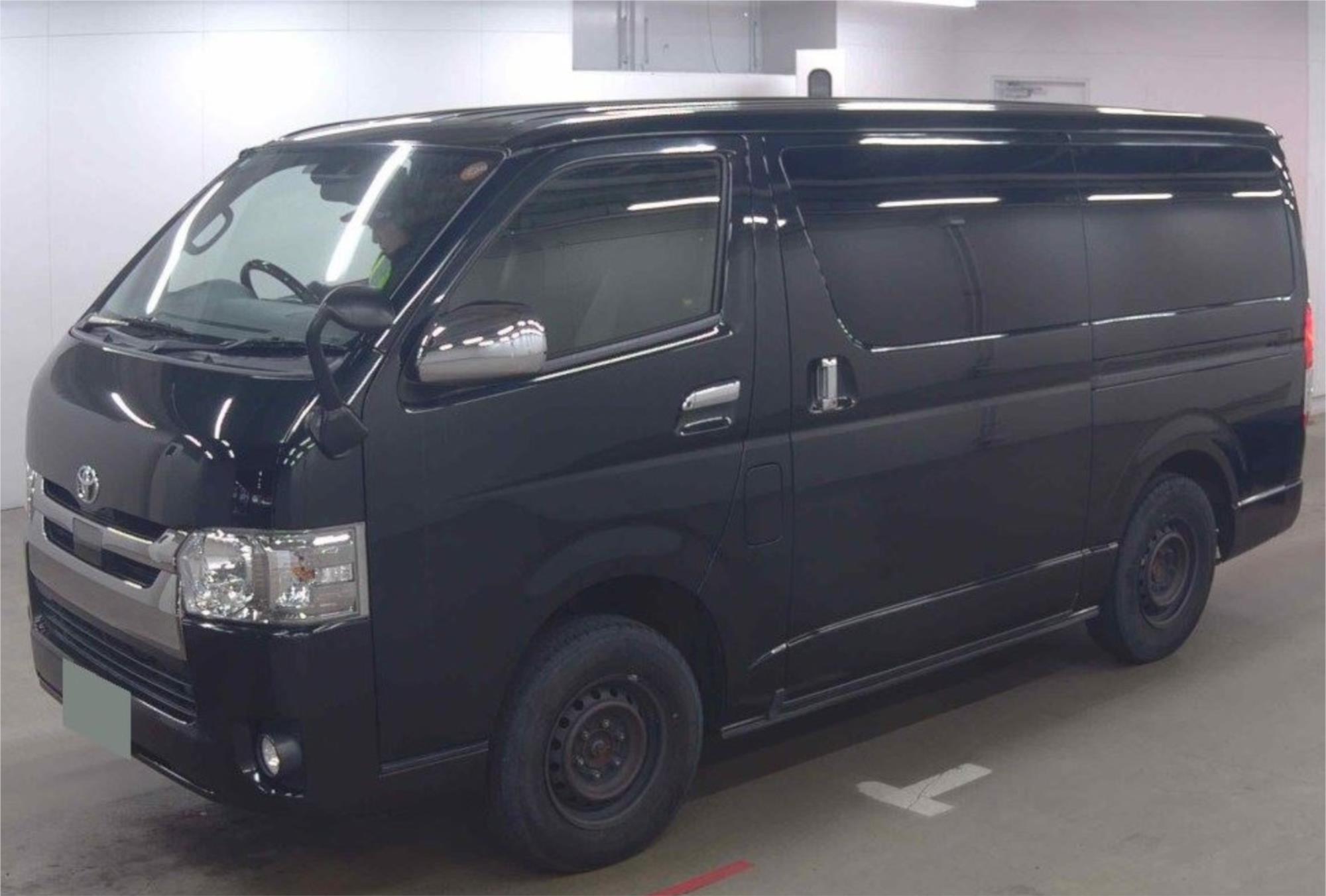 2019 TOYOTA HIACE VAN 4D VAN
