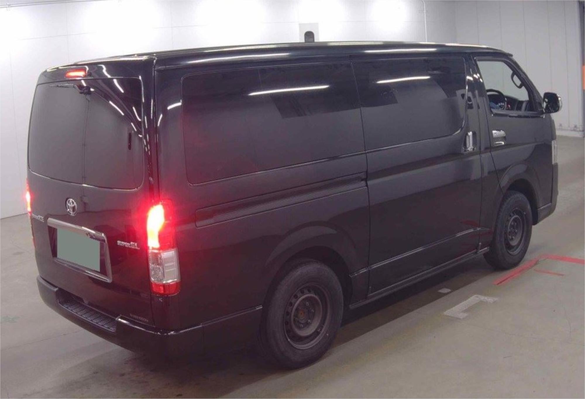 2019 TOYOTA HIACE VAN 4D VAN