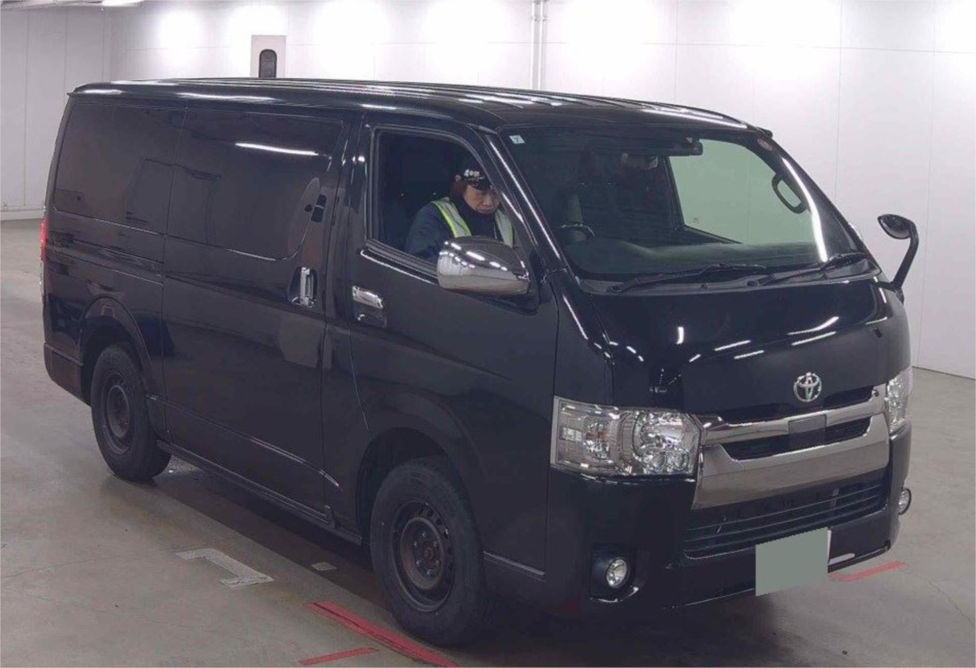 2019 TOYOTA HIACE VAN 4D VAN