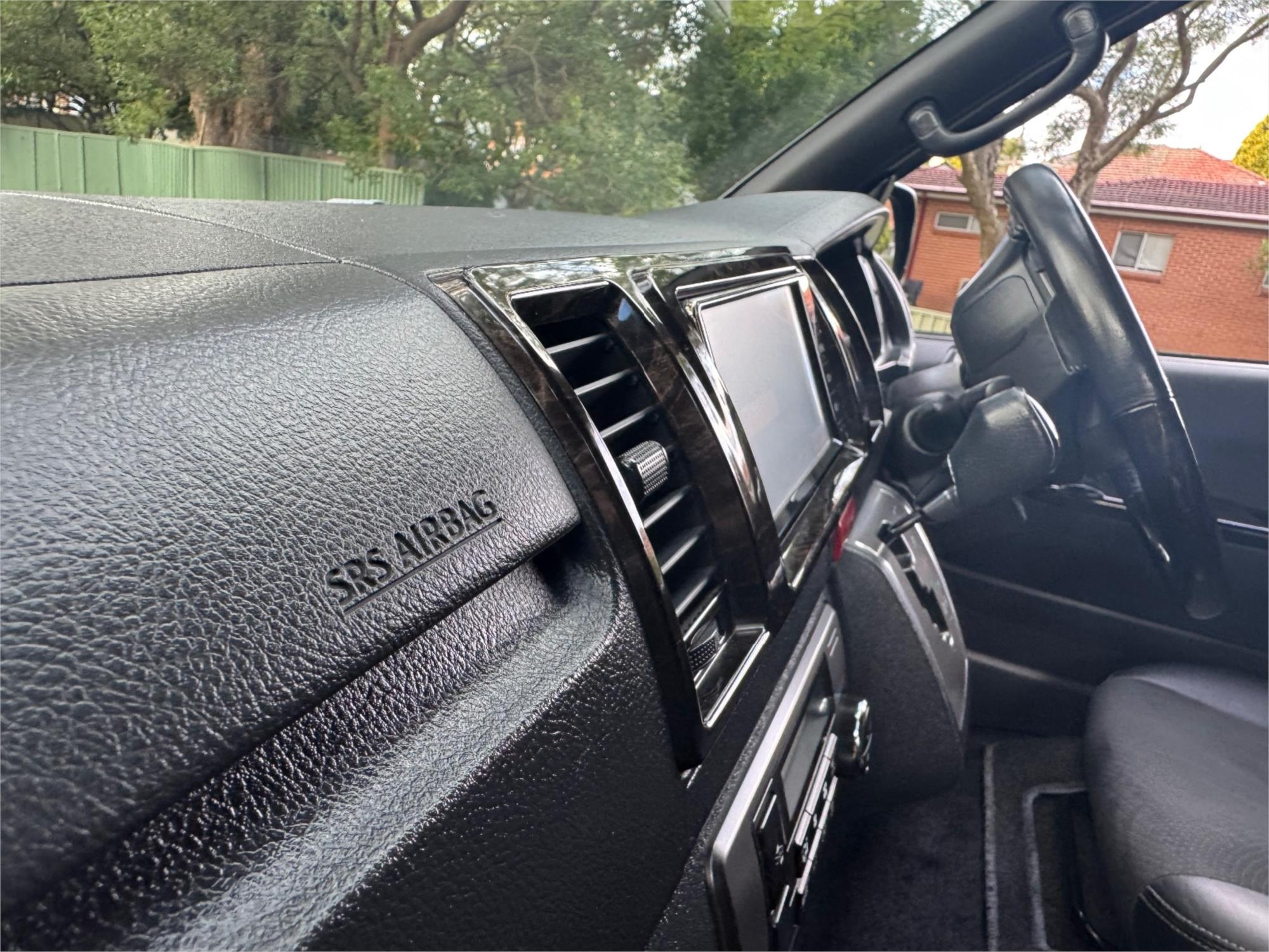 2019 TOYOTA HIACE VAN 4D VAN