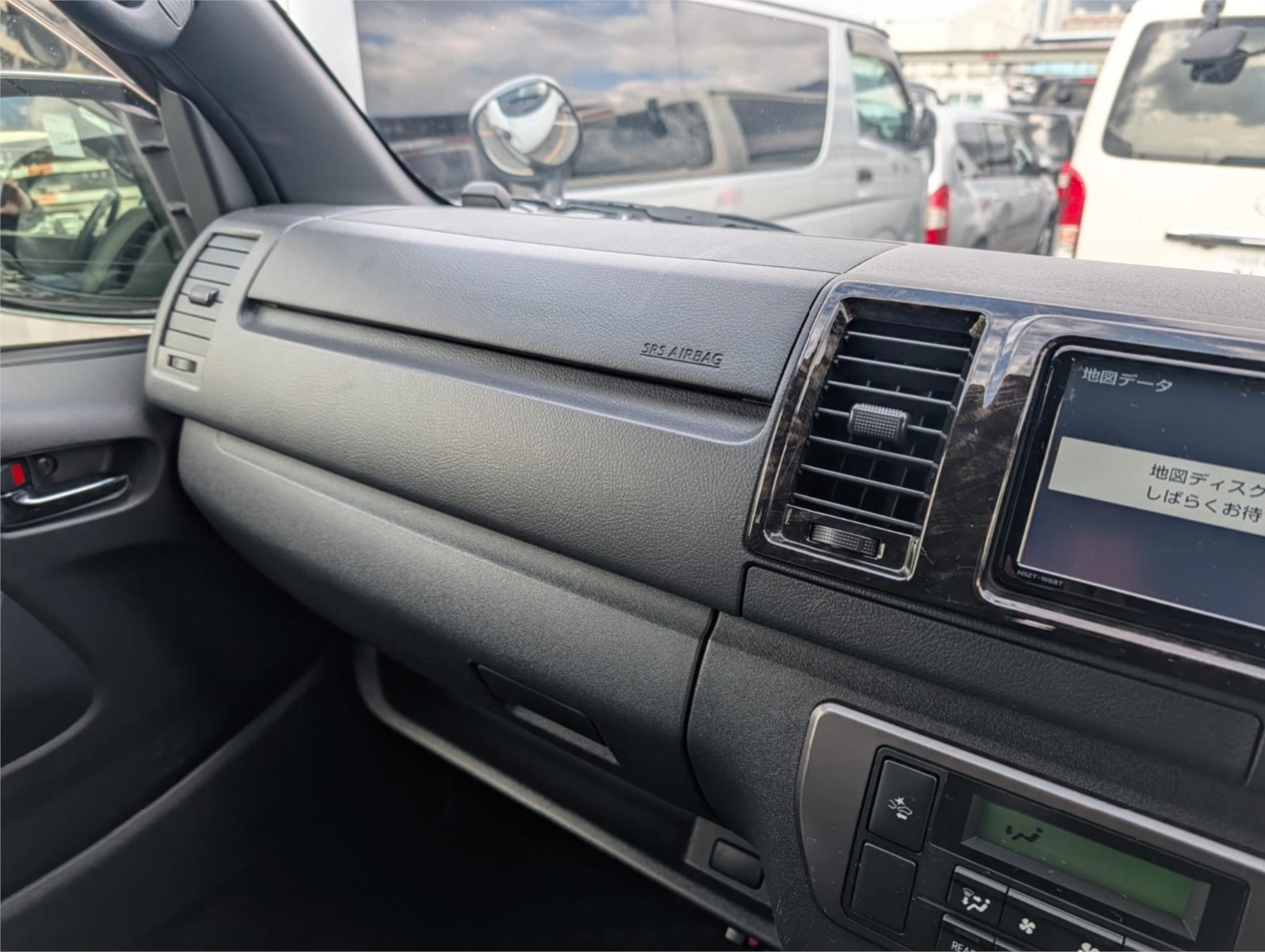 2019 TOYOTA HIACE VAN 4D VAN
