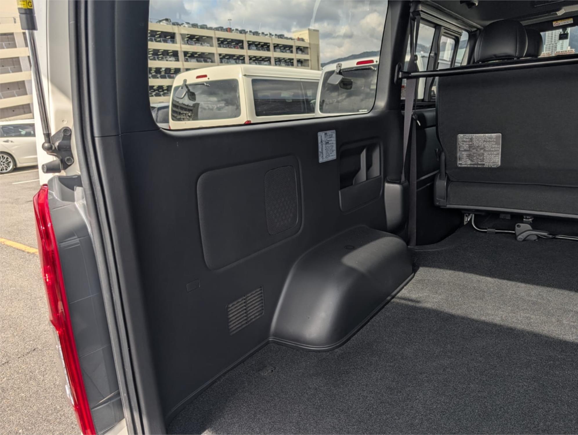 2019 TOYOTA HIACE VAN 4D VAN