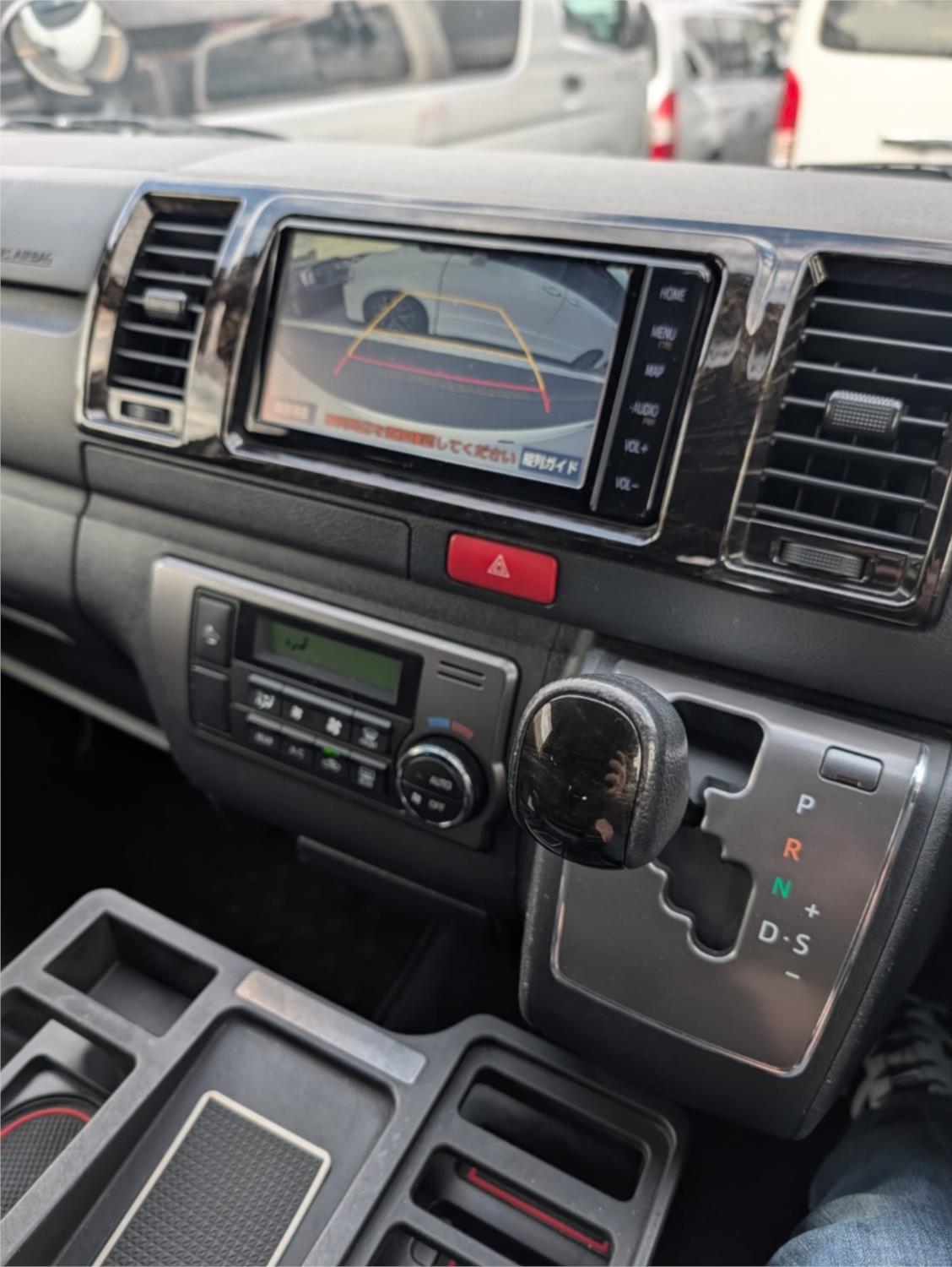 2019 TOYOTA HIACE VAN 4D VAN