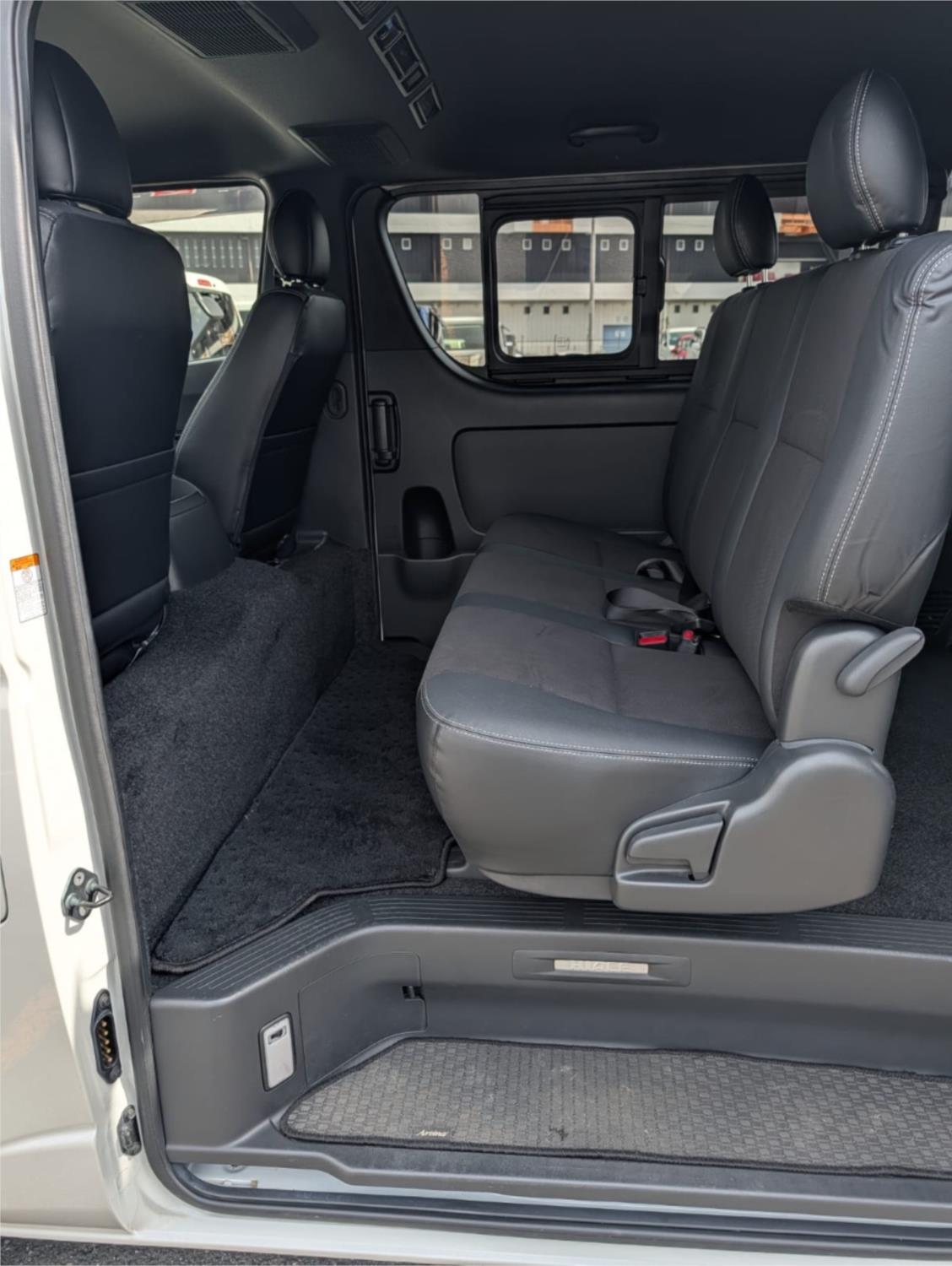 2019 TOYOTA HIACE VAN 4D VAN
