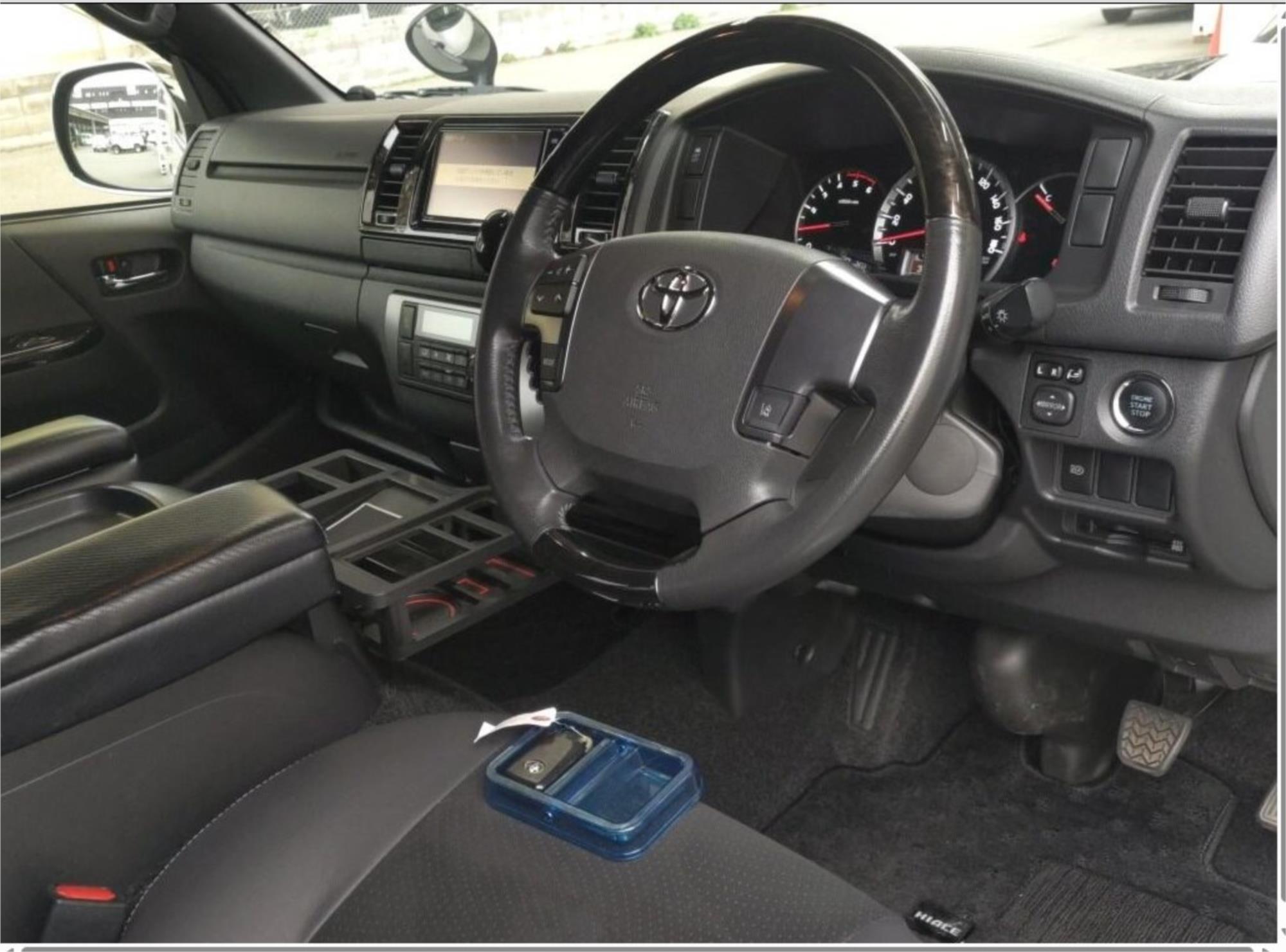 2019 TOYOTA HIACE VAN 4D VAN