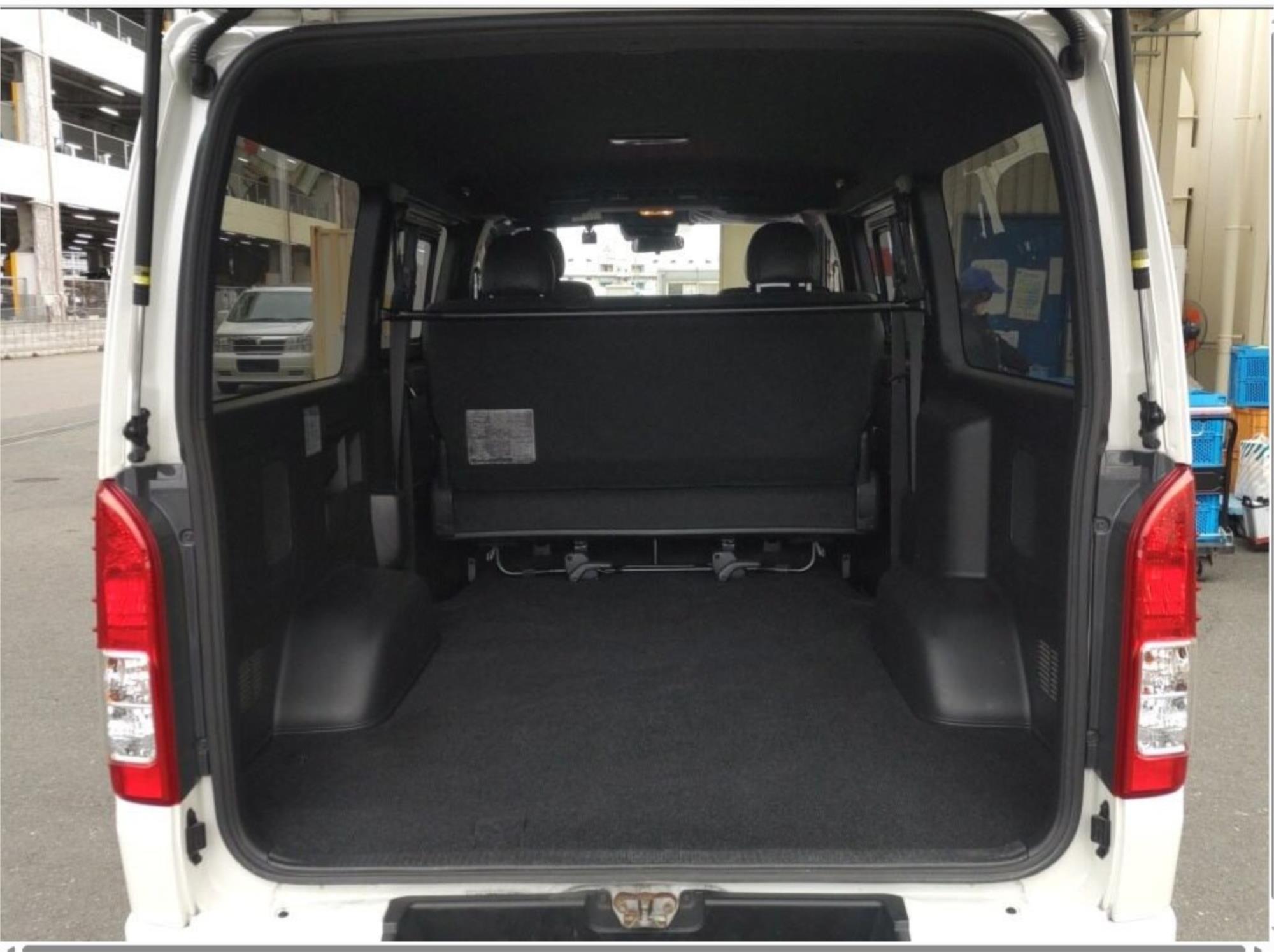 2019 TOYOTA HIACE VAN 4D VAN