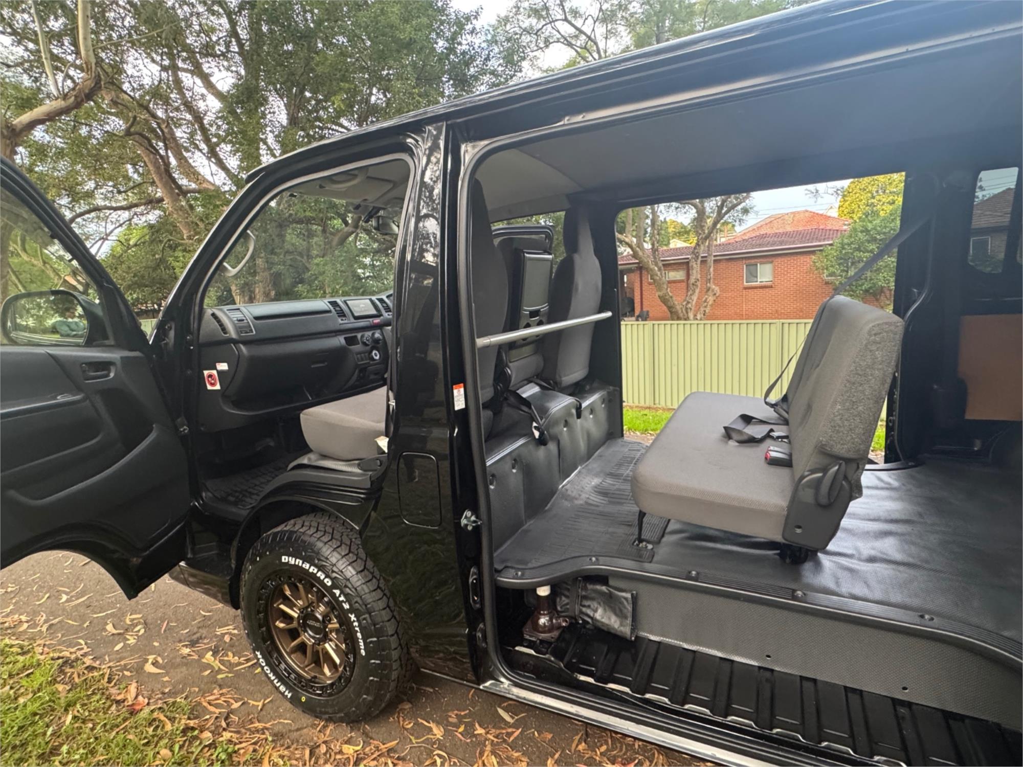 2016 TOYOTA HIACE MANUAL VAN