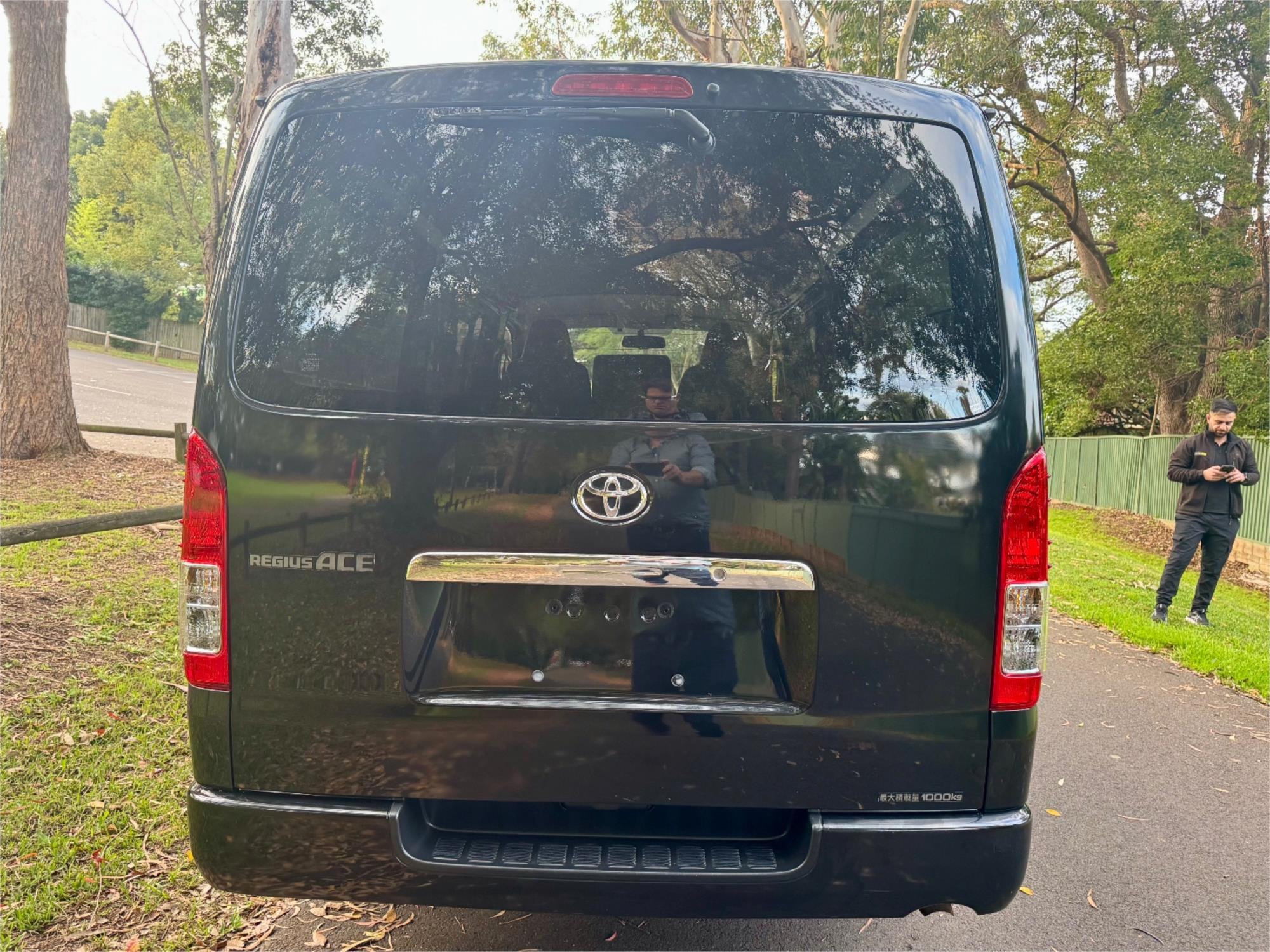 2016 TOYOTA HIACE MANUAL VAN