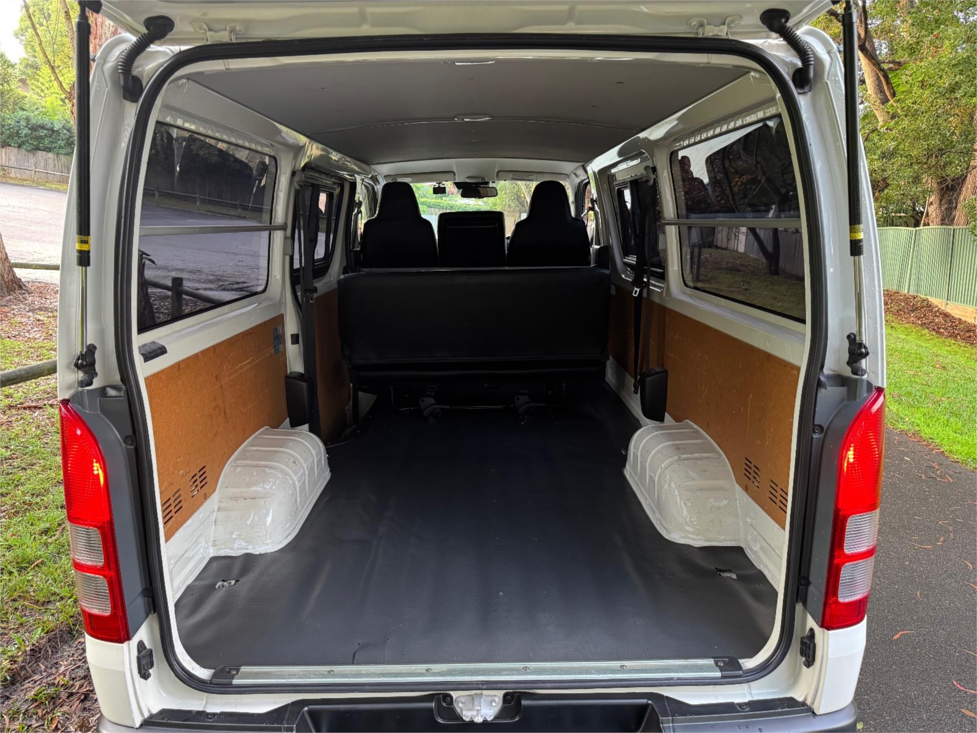 2020 TOYOTA HIACE GDH206R MY20 UPGRADE AUTOMATIC HIGH ROOF VAN