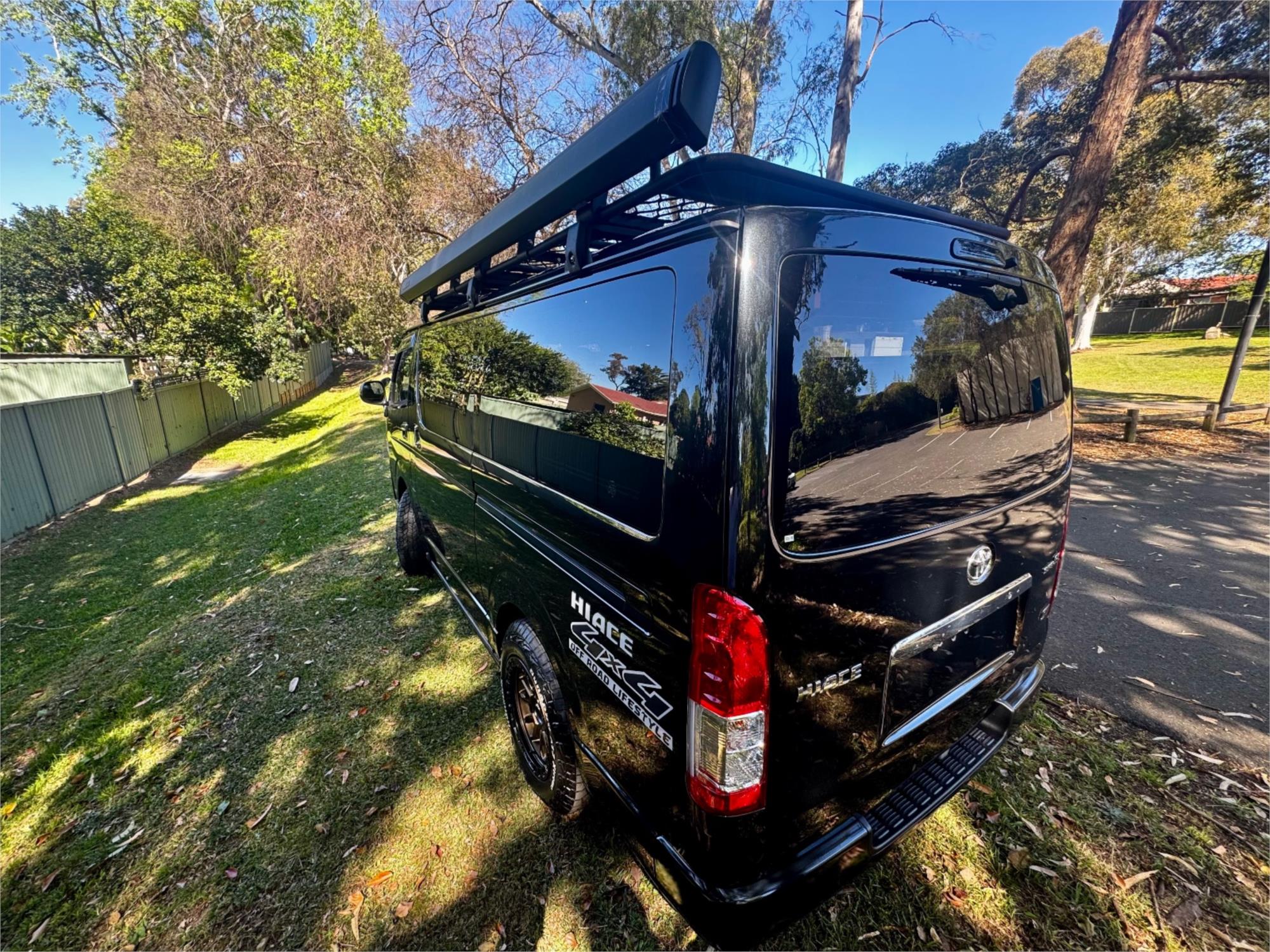2018 TOYOTA HIACE GDH206 6 SP AUTOMATIC VAN