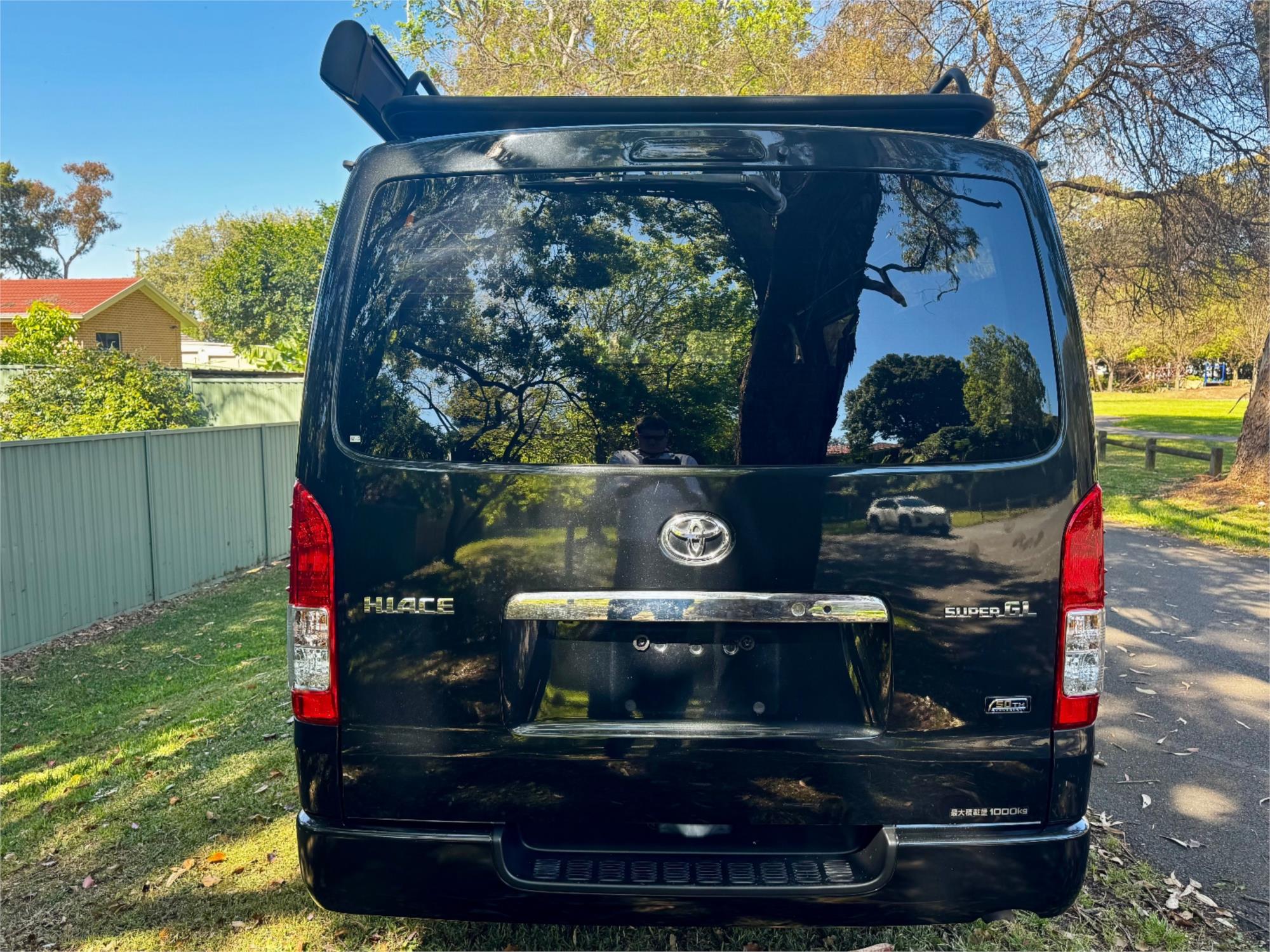 2018 TOYOTA HIACE GDH206 6 SP AUTOMATIC VAN