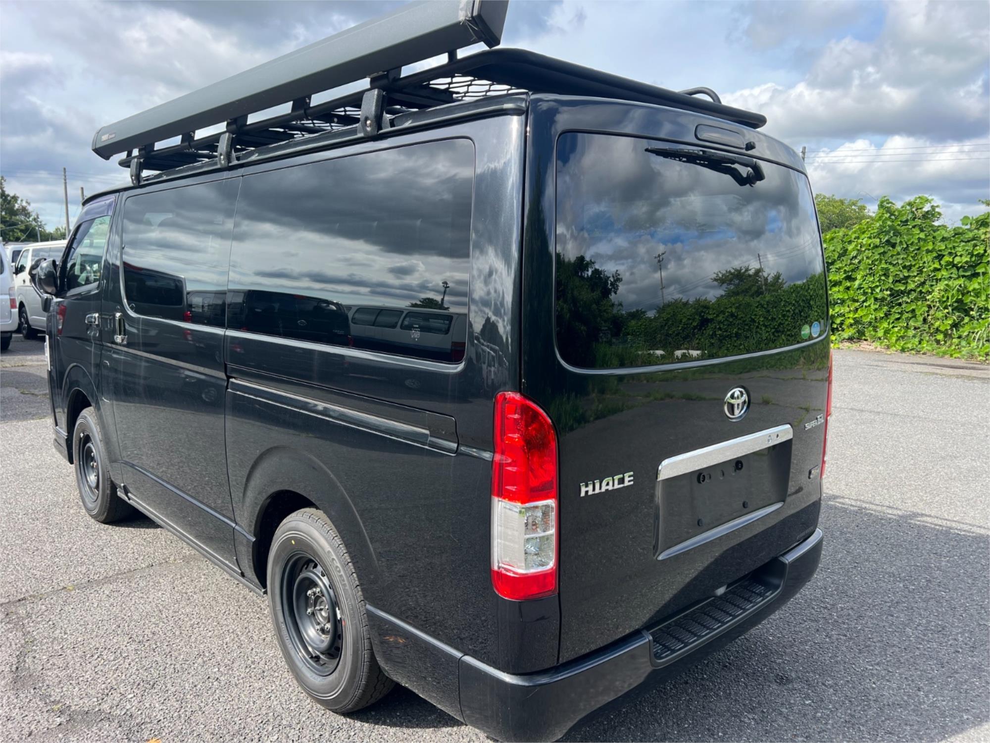 2018 TOYOTA HIACE GDH206 6 SP AUTOMATIC VAN