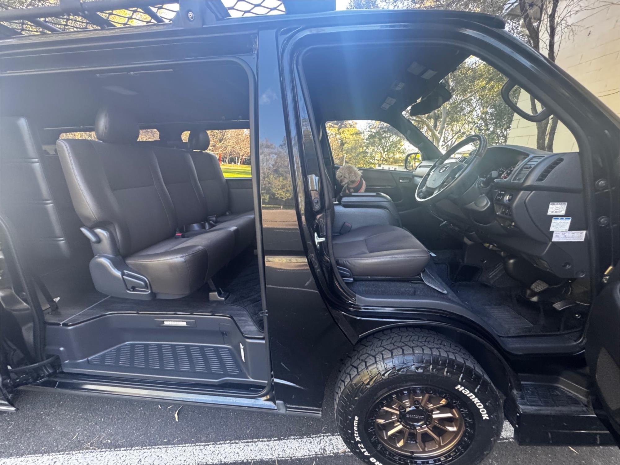 2018 TOYOTA HIACE GDH206 6 SP AUTOMATIC VAN