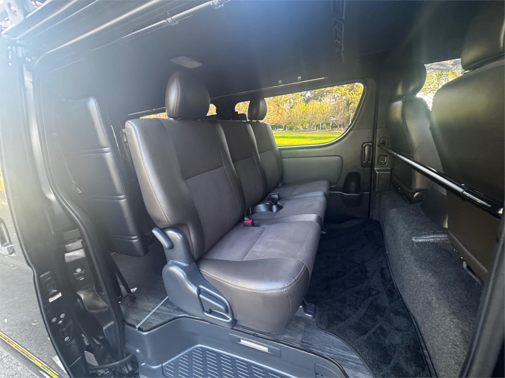 2018 TOYOTA HIACE GDH206 6 SP AUTOMATIC VAN