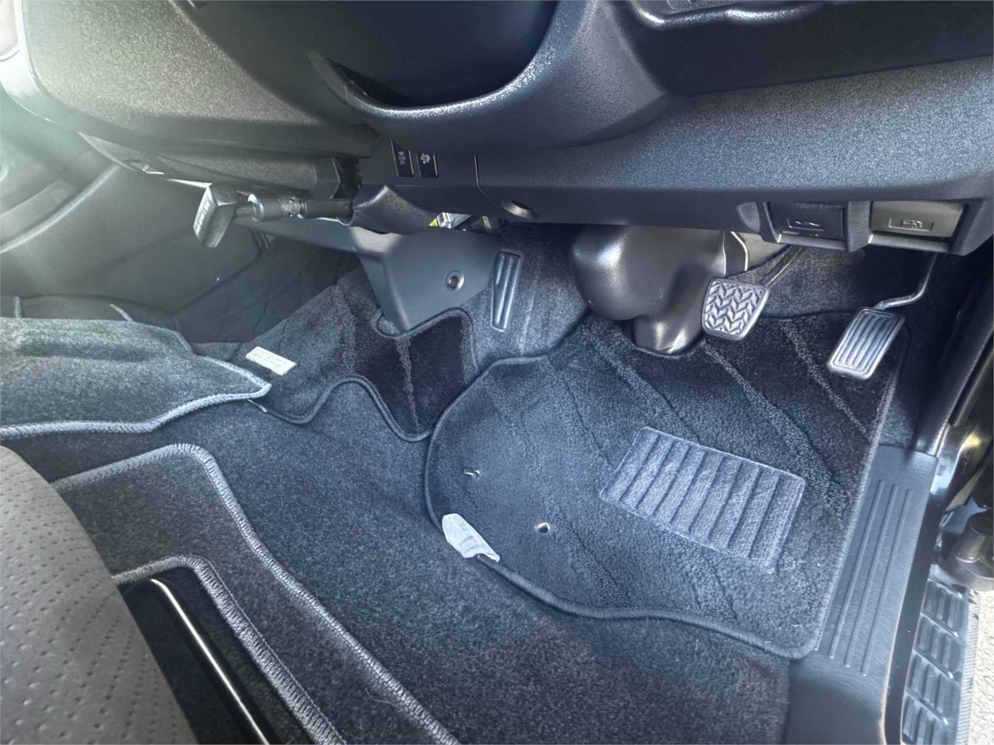 2018 TOYOTA HIACE GDH206 6 SP AUTOMATIC VAN