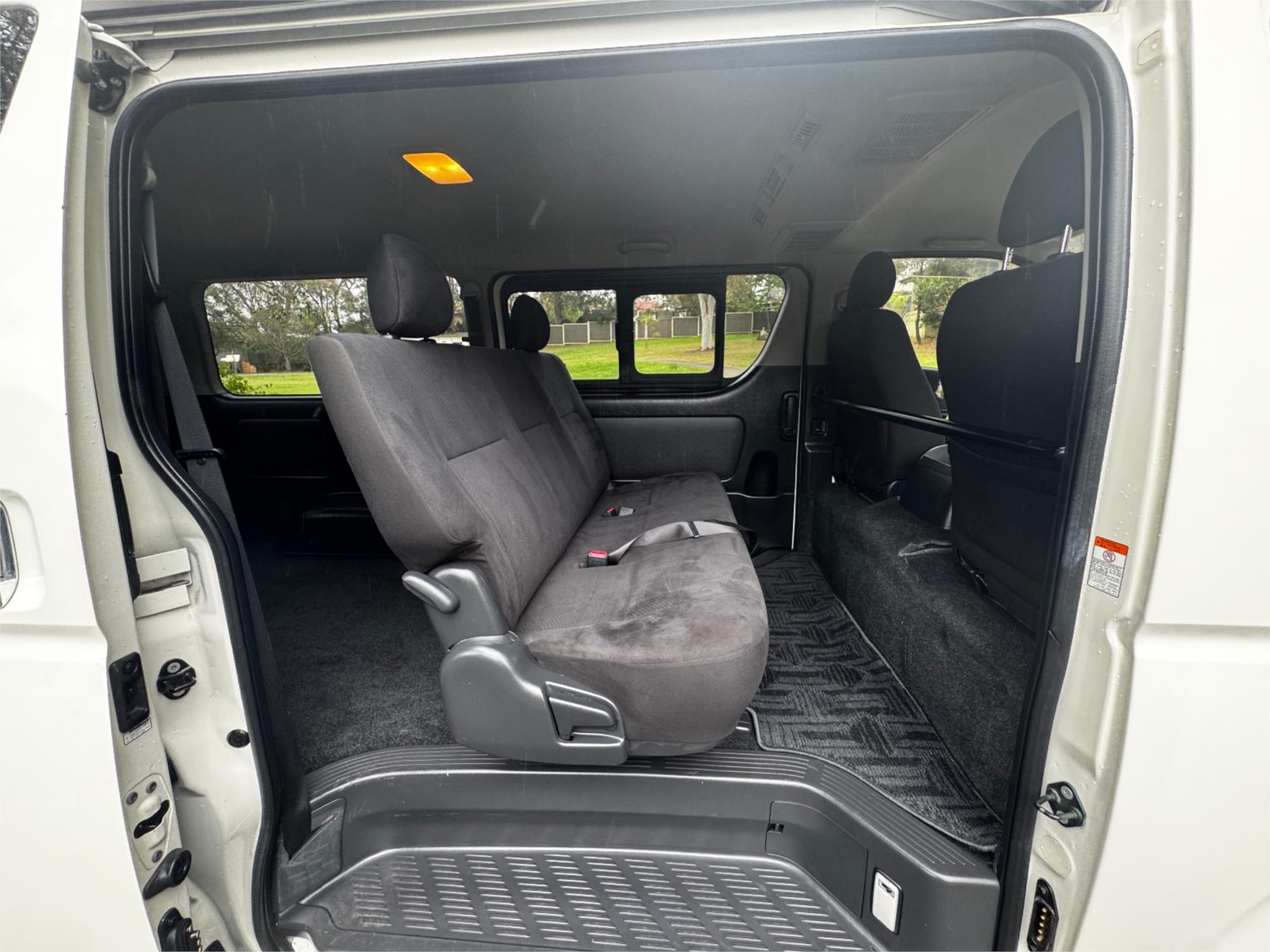 2020 TOYOTA HIACE GDH206R SUPER GL LUXURY AUTOMATIC VAN