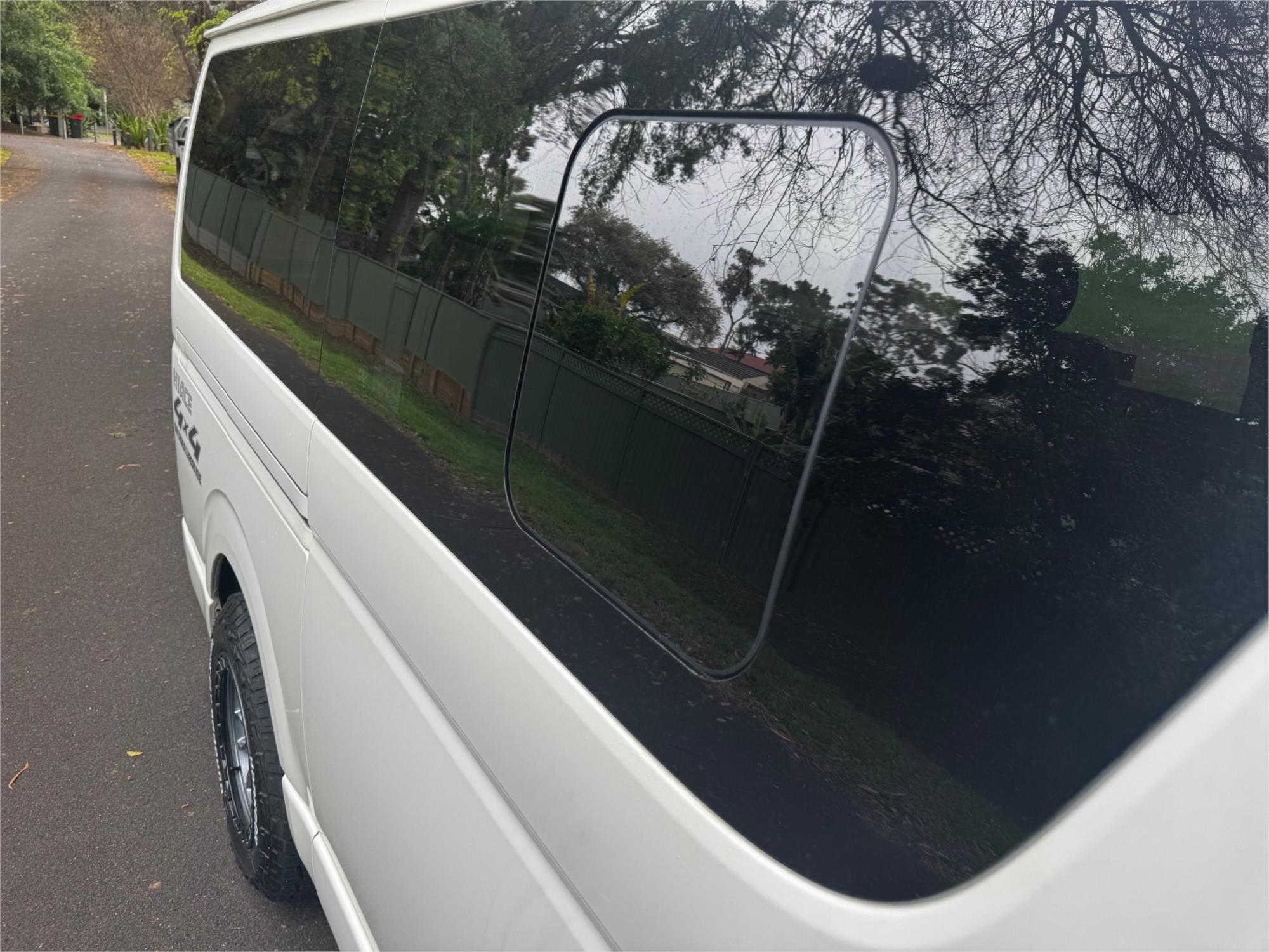 2020 TOYOTA HIACE GDH206R SUPER GL LUXURY AUTOMATIC VAN