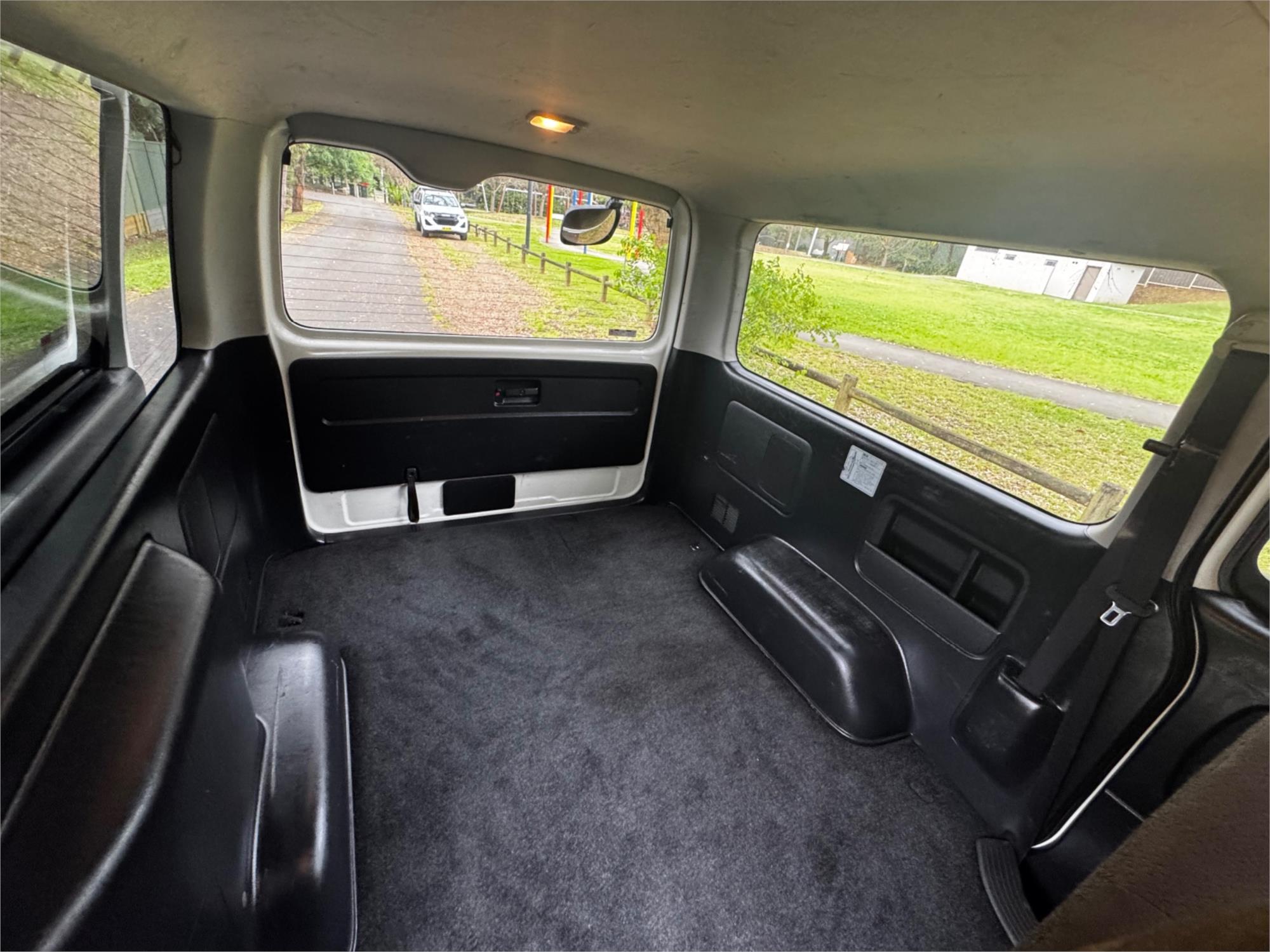 2020 TOYOTA HIACE GDH206R SUPER GL LUXURY AUTOMATIC VAN