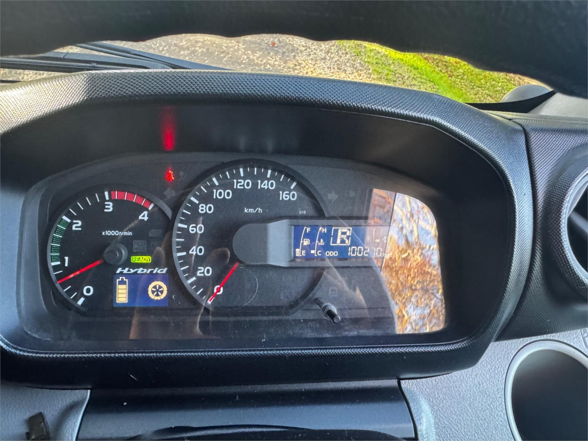 2013 TOYOTA DYNA 4.0 HYBRID AUTOMATIC TRAY