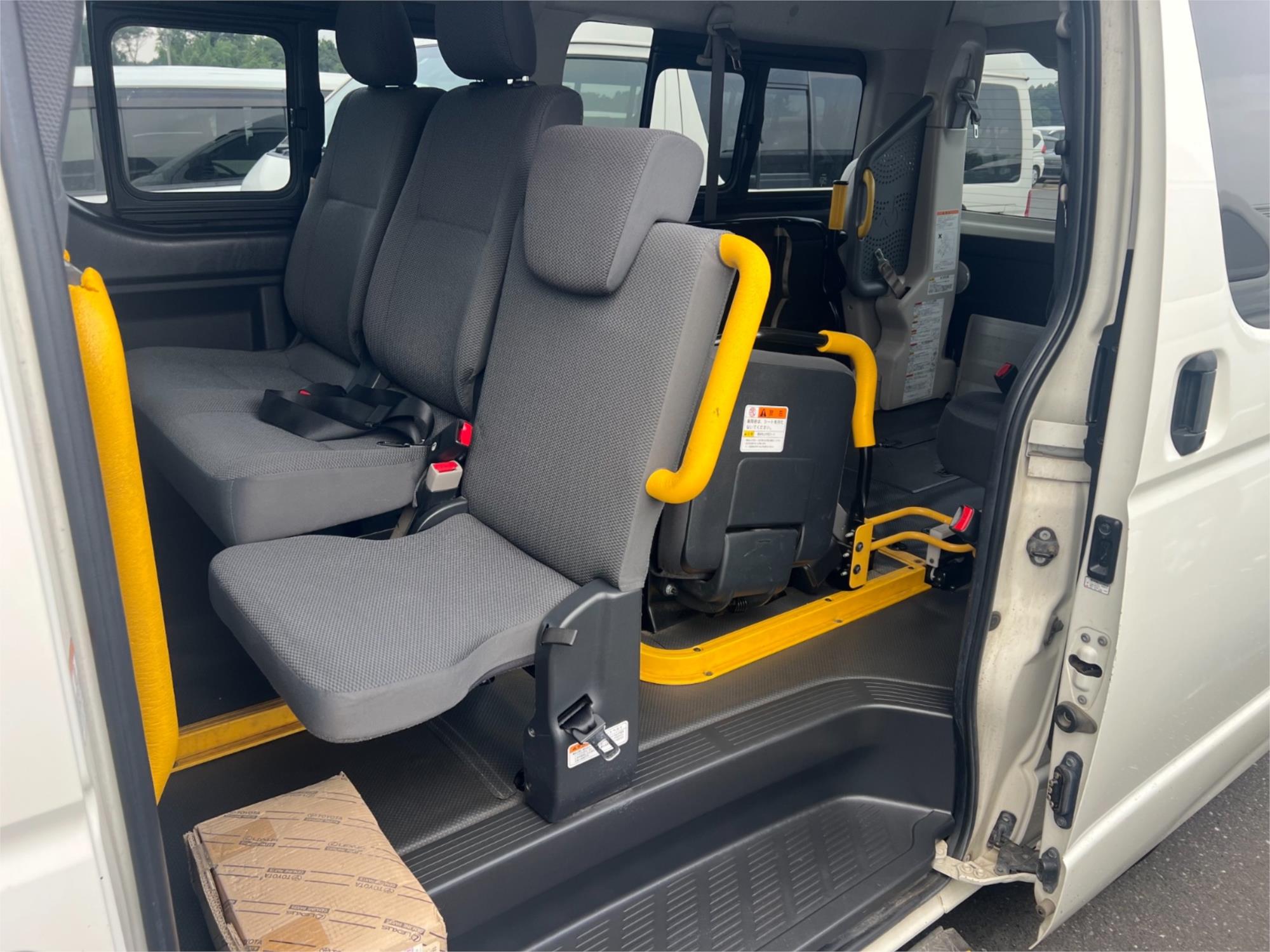 2018 TOYOTA HIACE GDH206 4WD HIGH ROOF 6 SP AUTOMATIC VAN