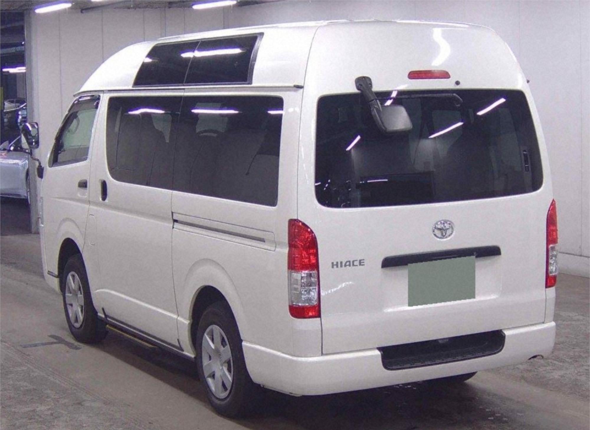 2015 TOYOTA HIACE 4WD AUTOMATIC VAN