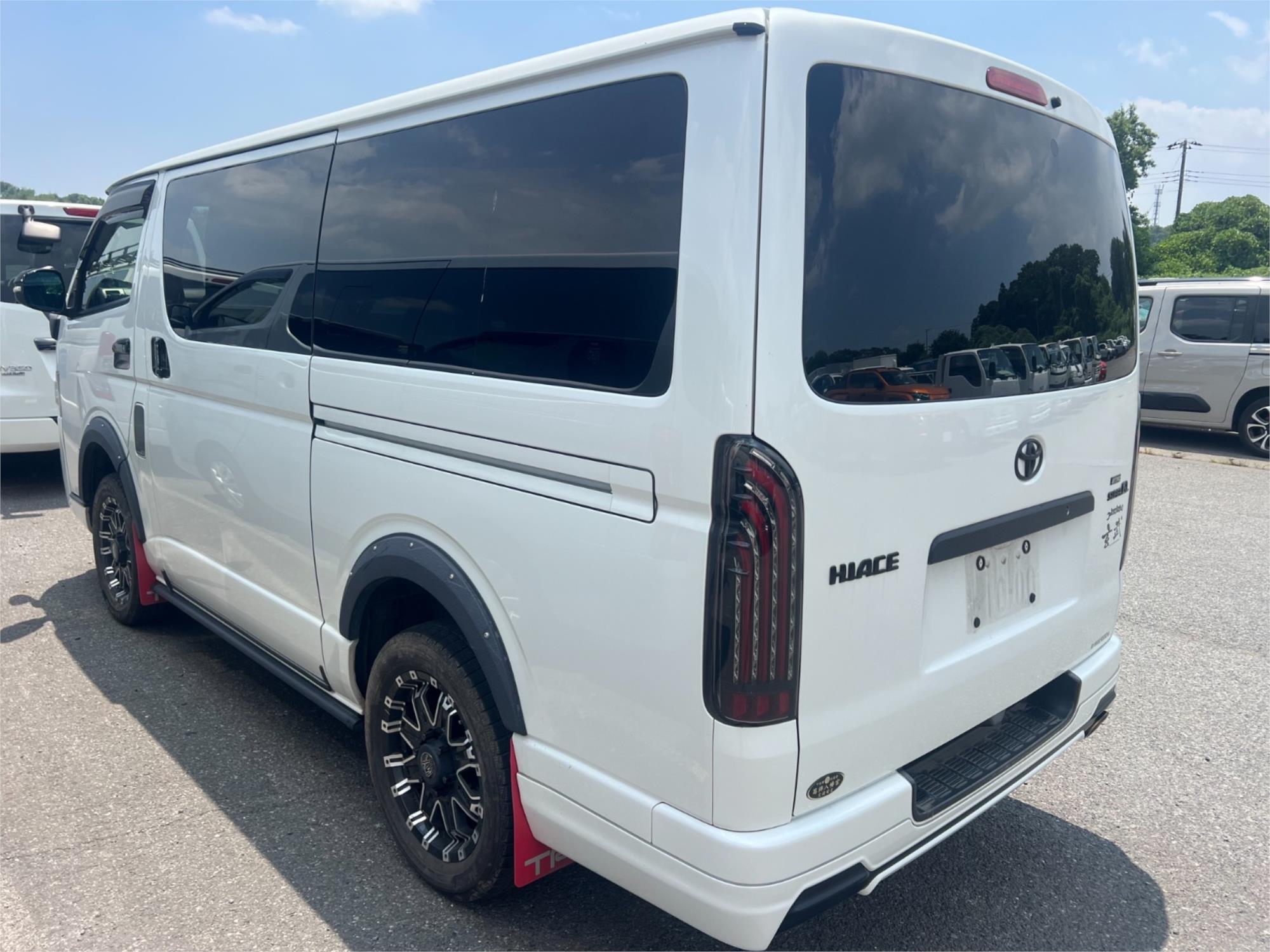 2019 TOYOTA HIACE GDH206R SUPER GL 4WD AUTOMATIC VAN