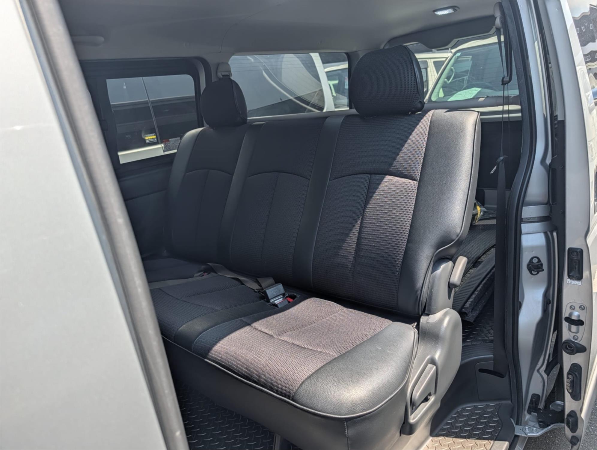 2021 TOYOTA HIACE LWB 6 SP AUTOMATIC VAN