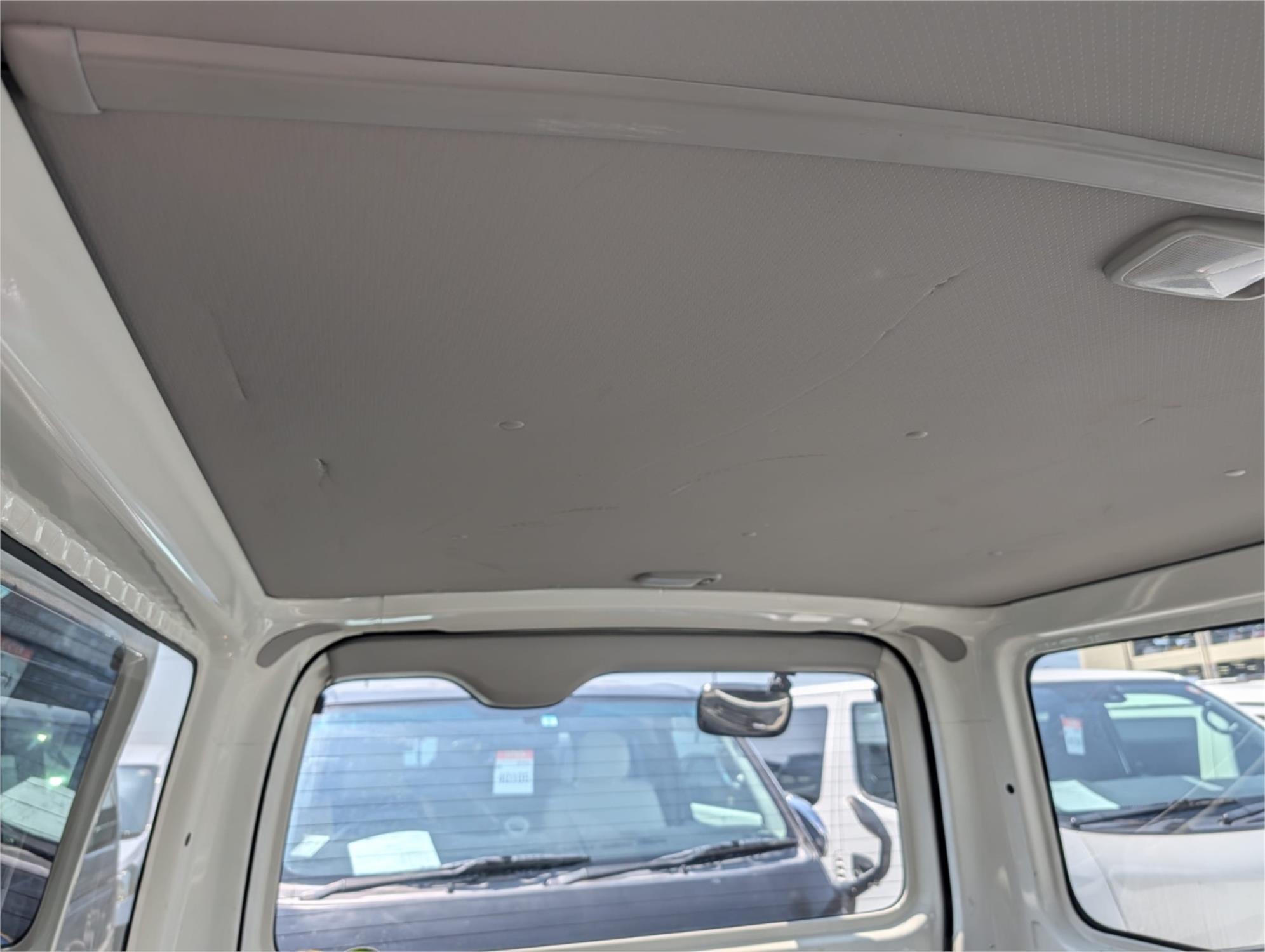 2019 TOYOTA HIACE AUTOMATIC VAN