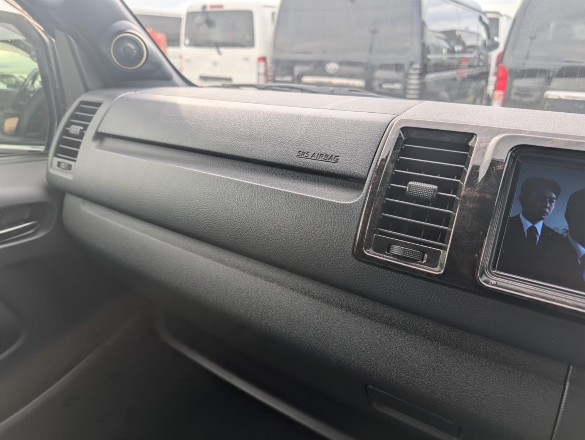 2021 TOYOTA HIACE GDH211 GL SUPER 6 SP AUTOMATIC VAN