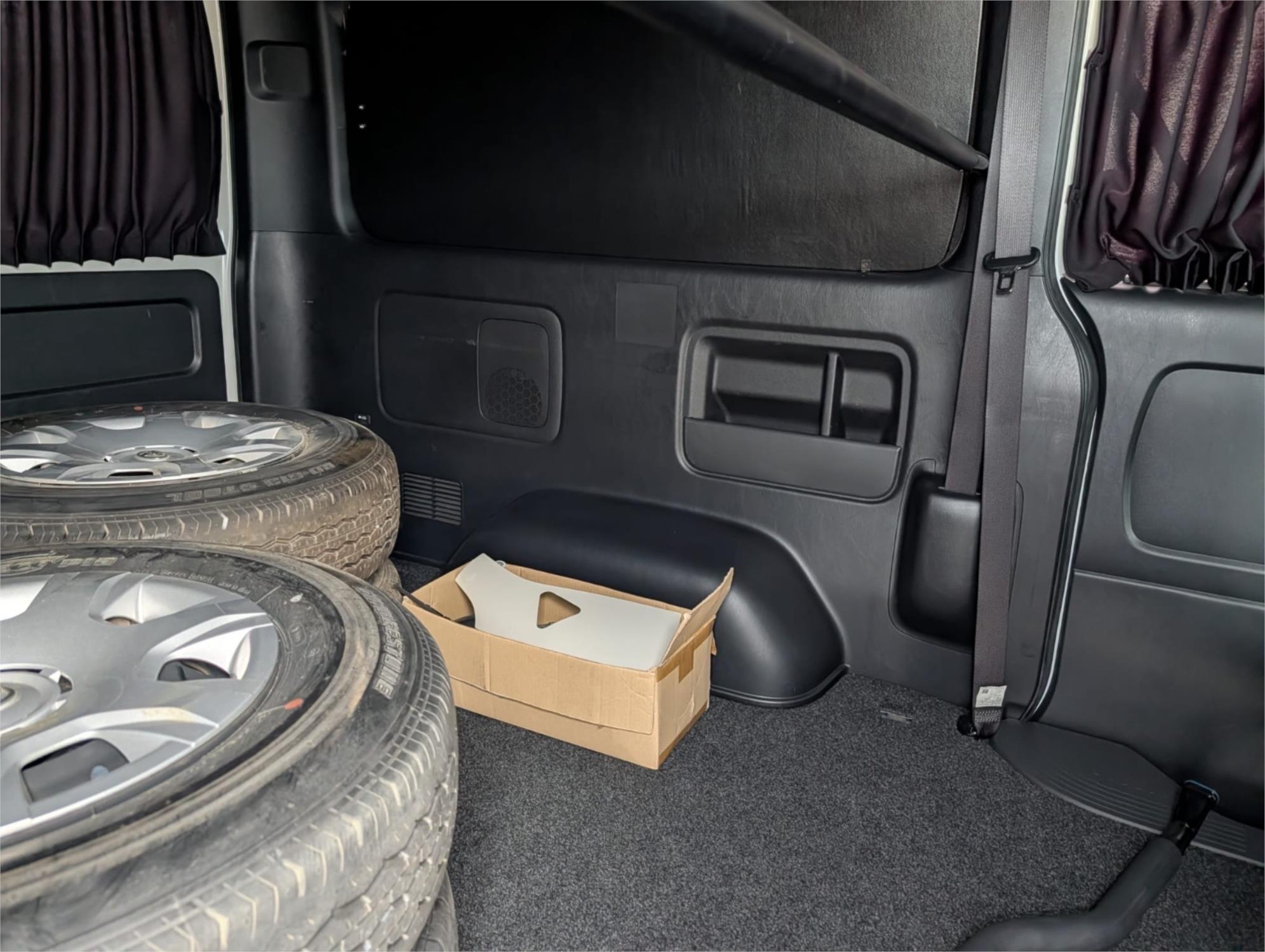 2021 TOYOTA HIACE GDH211 GL SUPER 6 SP AUTOMATIC VAN