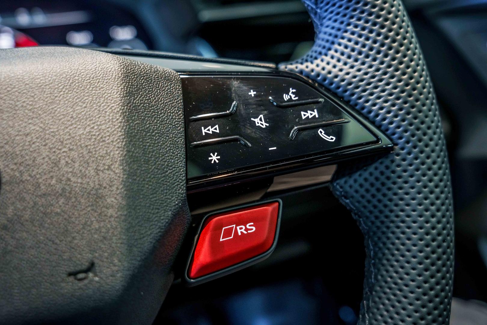 2025 AUDI RS 3 8Y MY24 2.5 TFSI S TRONIC 7 SP AUTO S-TRONIC 4D SPORTBACK