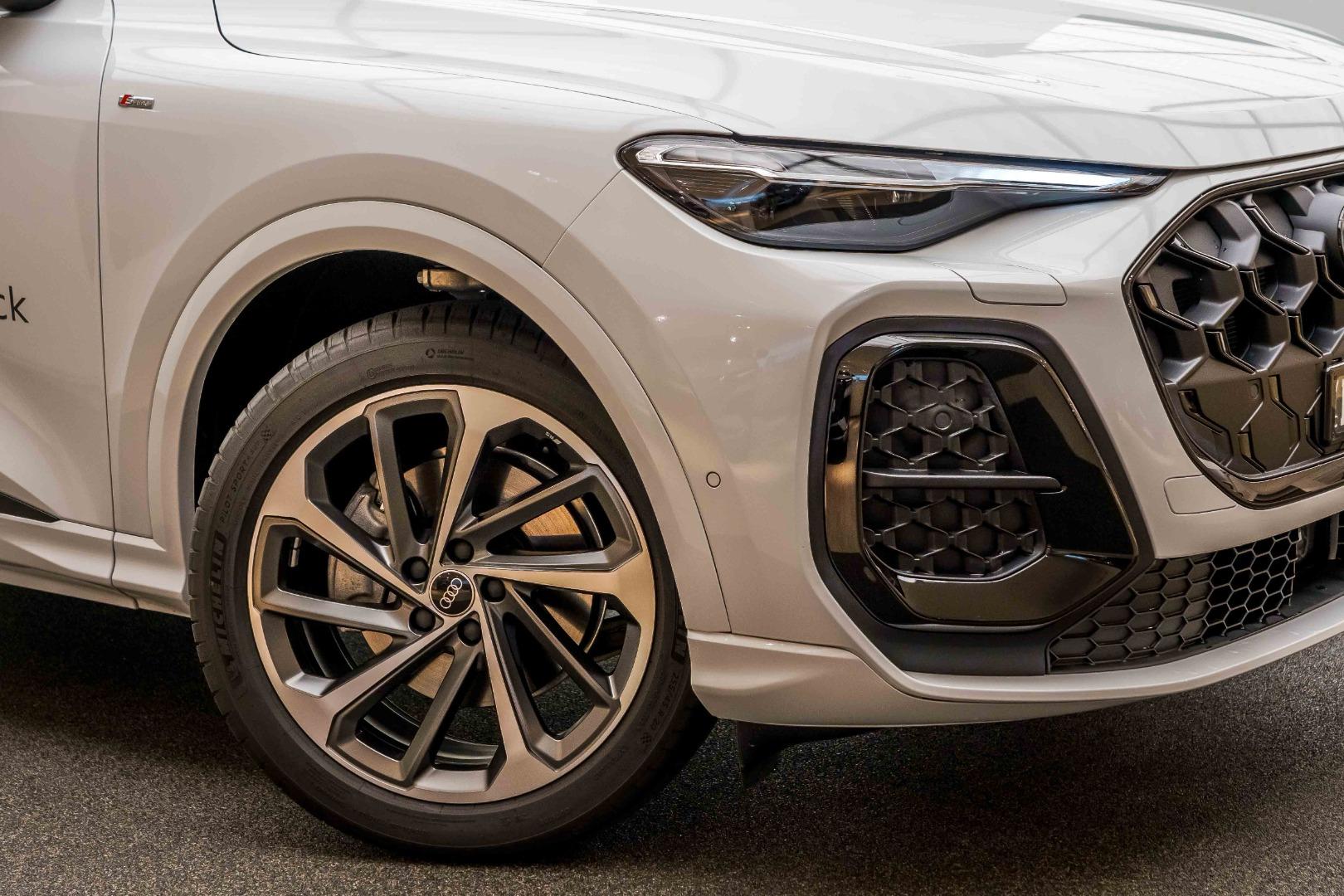 2025 AUDI Q5 FY-GU MY25 TFSI 150kW 7 SP AUTO S-TRONIC 4D WAGON